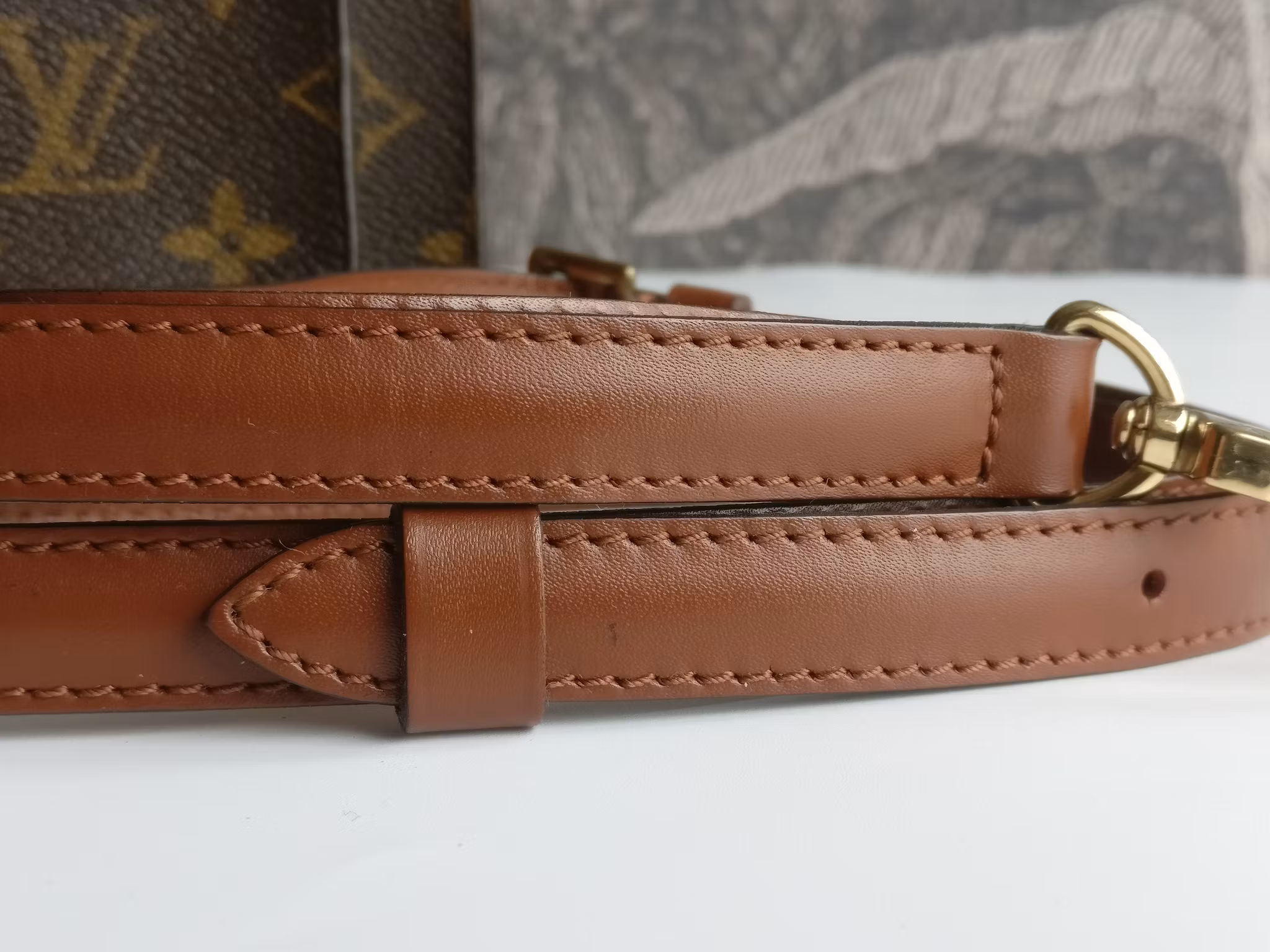 Louis Vuitton Monceau 28