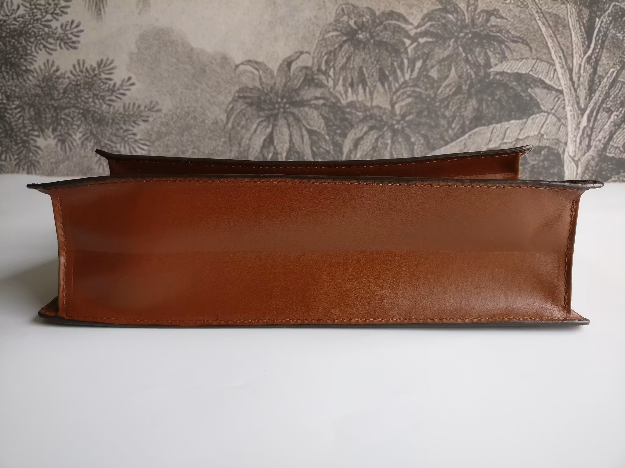 Louis Vuitton Monceau 28