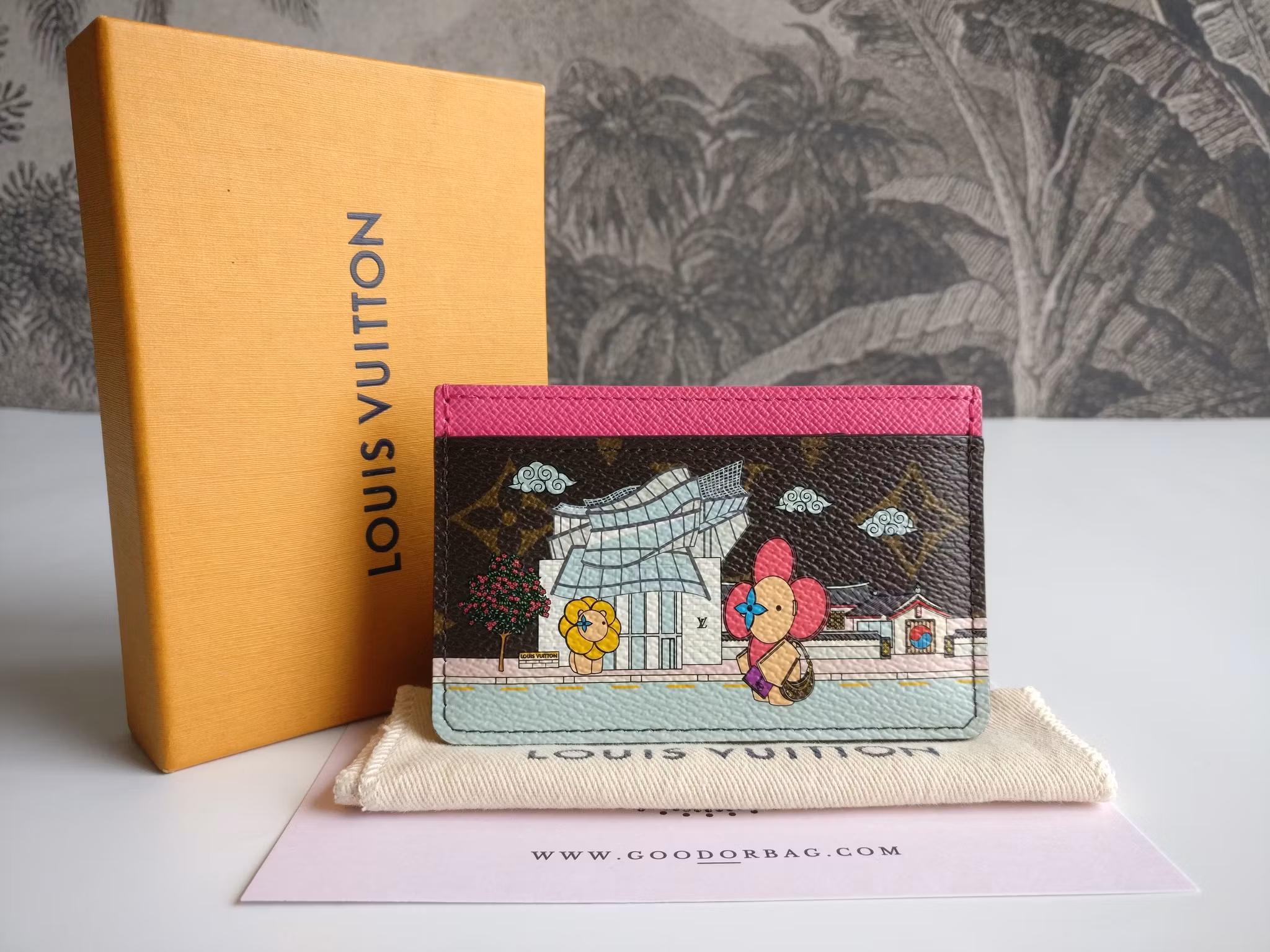 Louis Vuitton Illustre Card Holder Vivienne