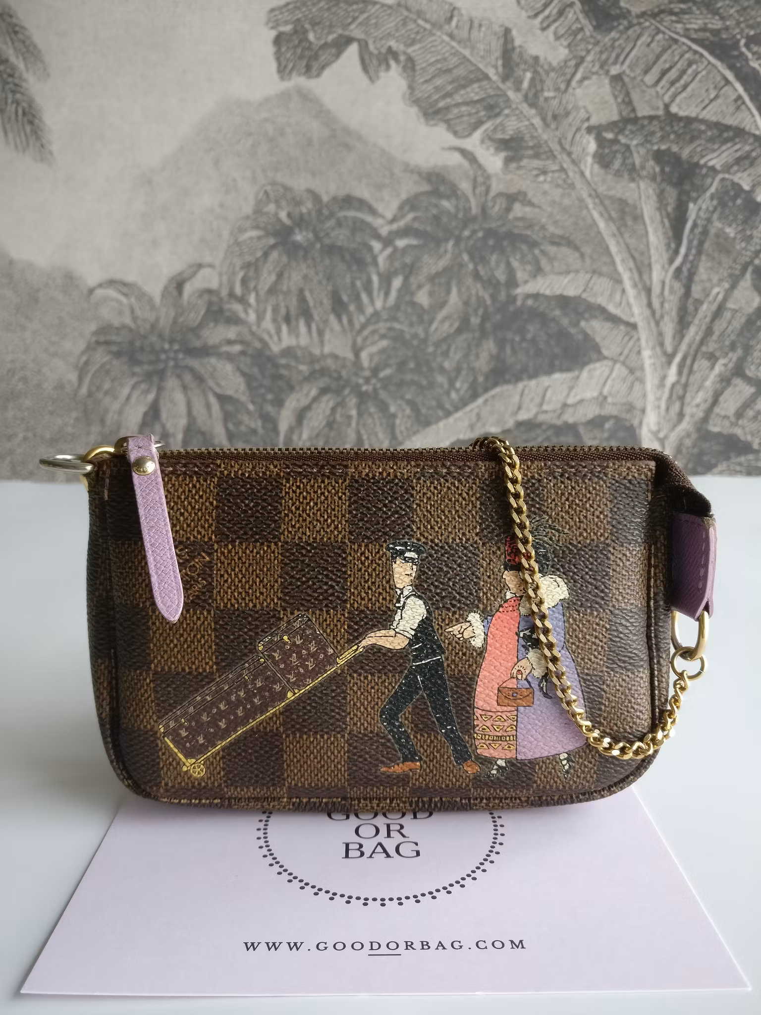 Louis Vuitton Illustre Mini Pochette Bellboy