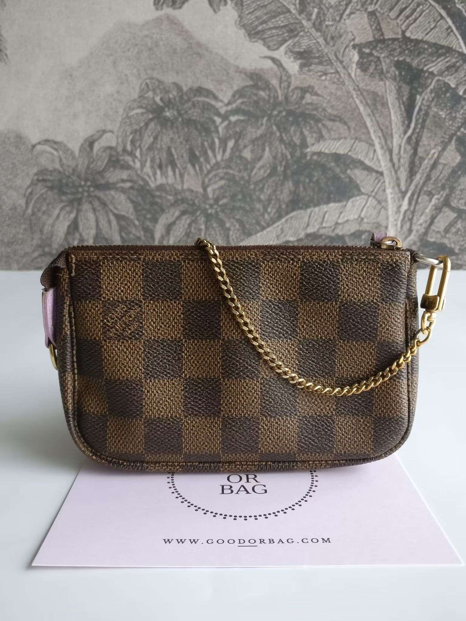 Louis Vuitton Illustre Mini Pochette Bellboy