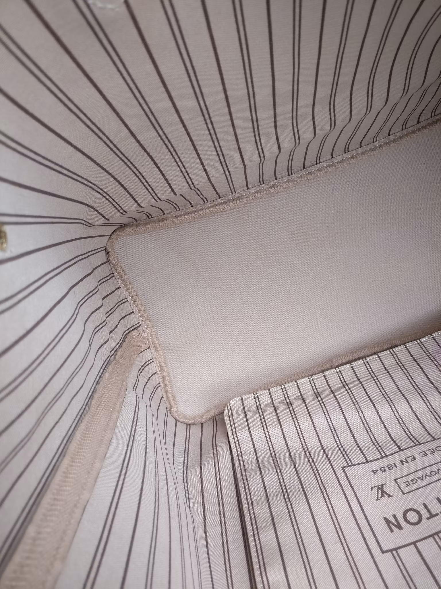 Louis Vuitton Neverfull GM