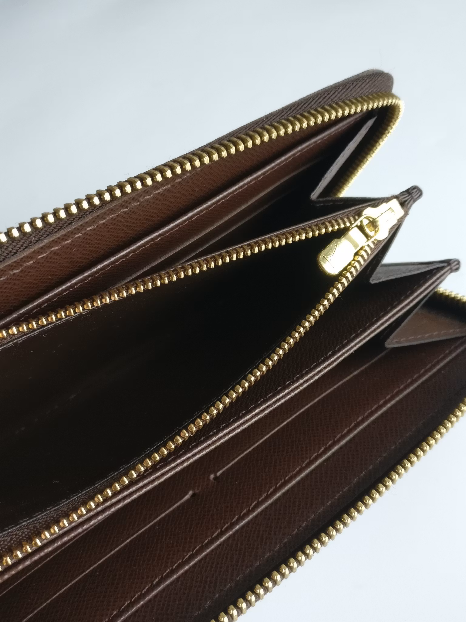 Louis Vuitton Zippy Wallet