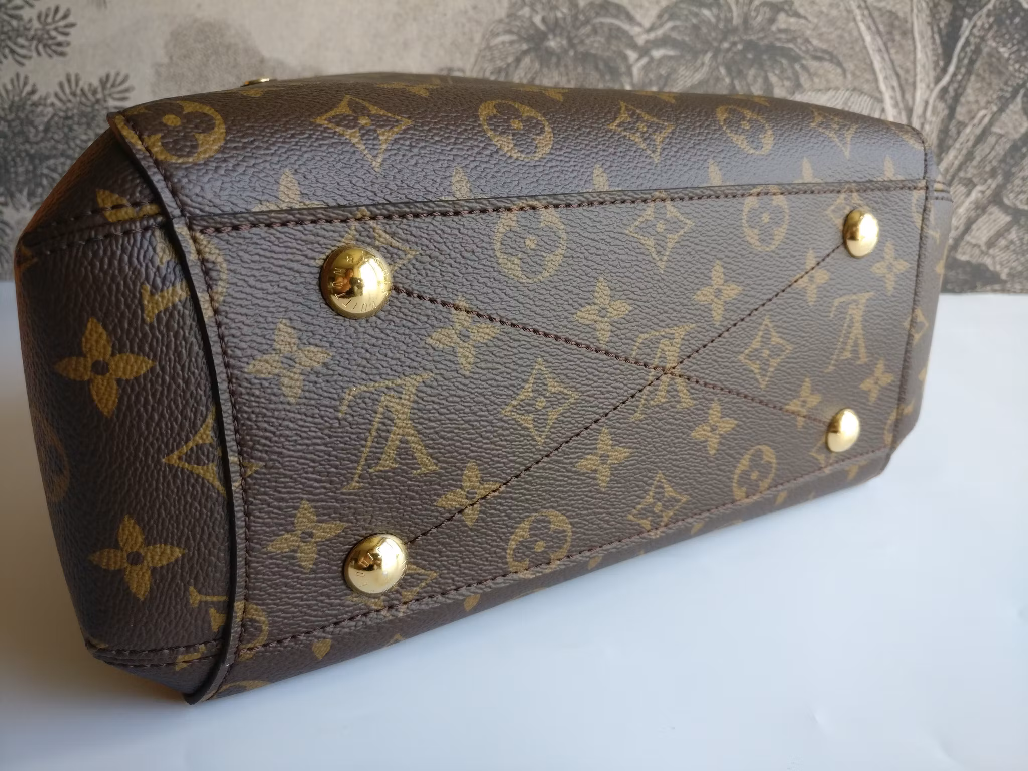 Louis Vuitton Montaigne BB