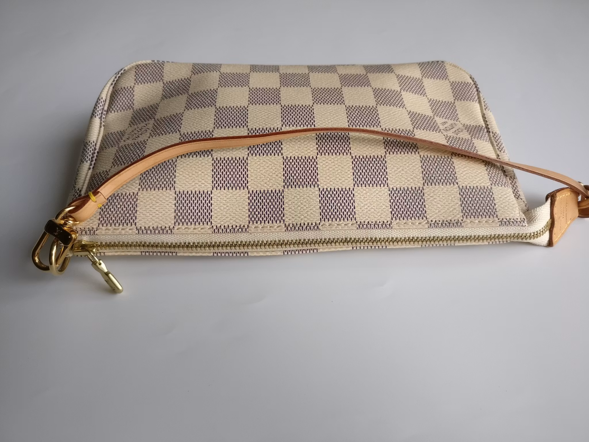 Louis Vuitton Pochette Accessoires damier azur