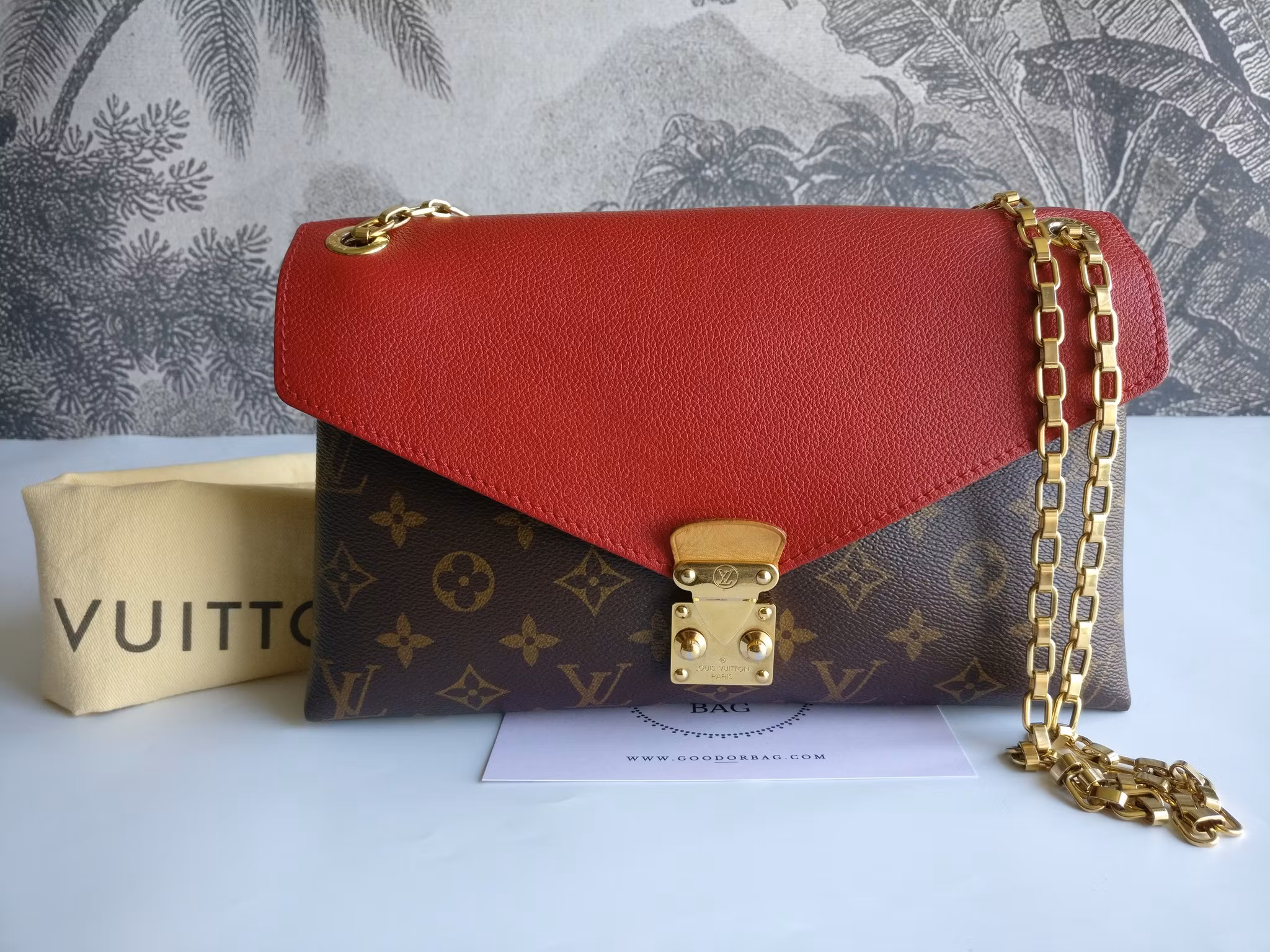 Louis Vuitton Pallas Chain Bag