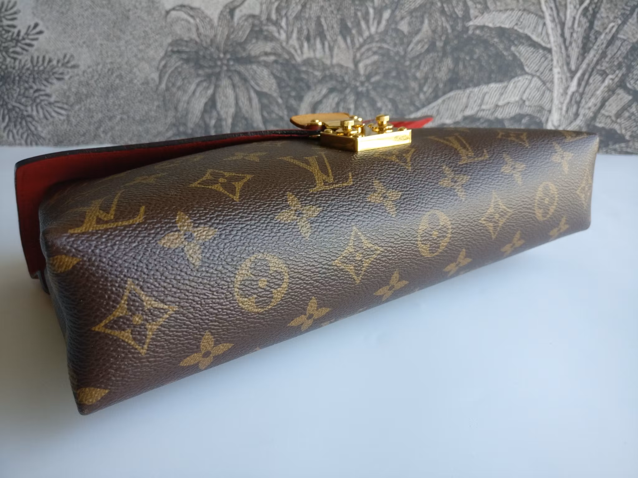 Louis Vuitton Pallas Chain Bag