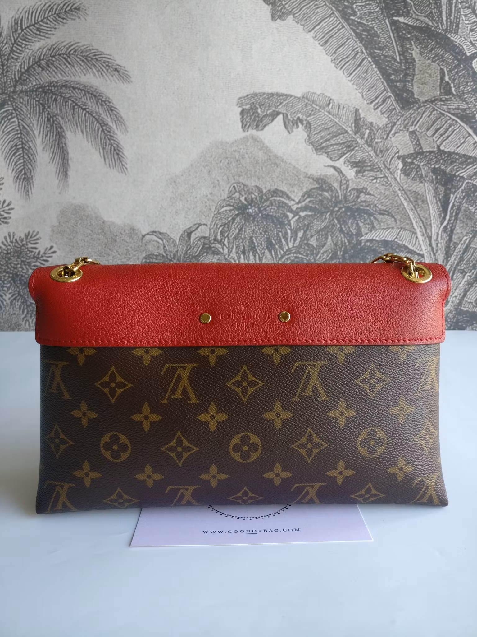 Louis Vuitton Pallas Chain Bag