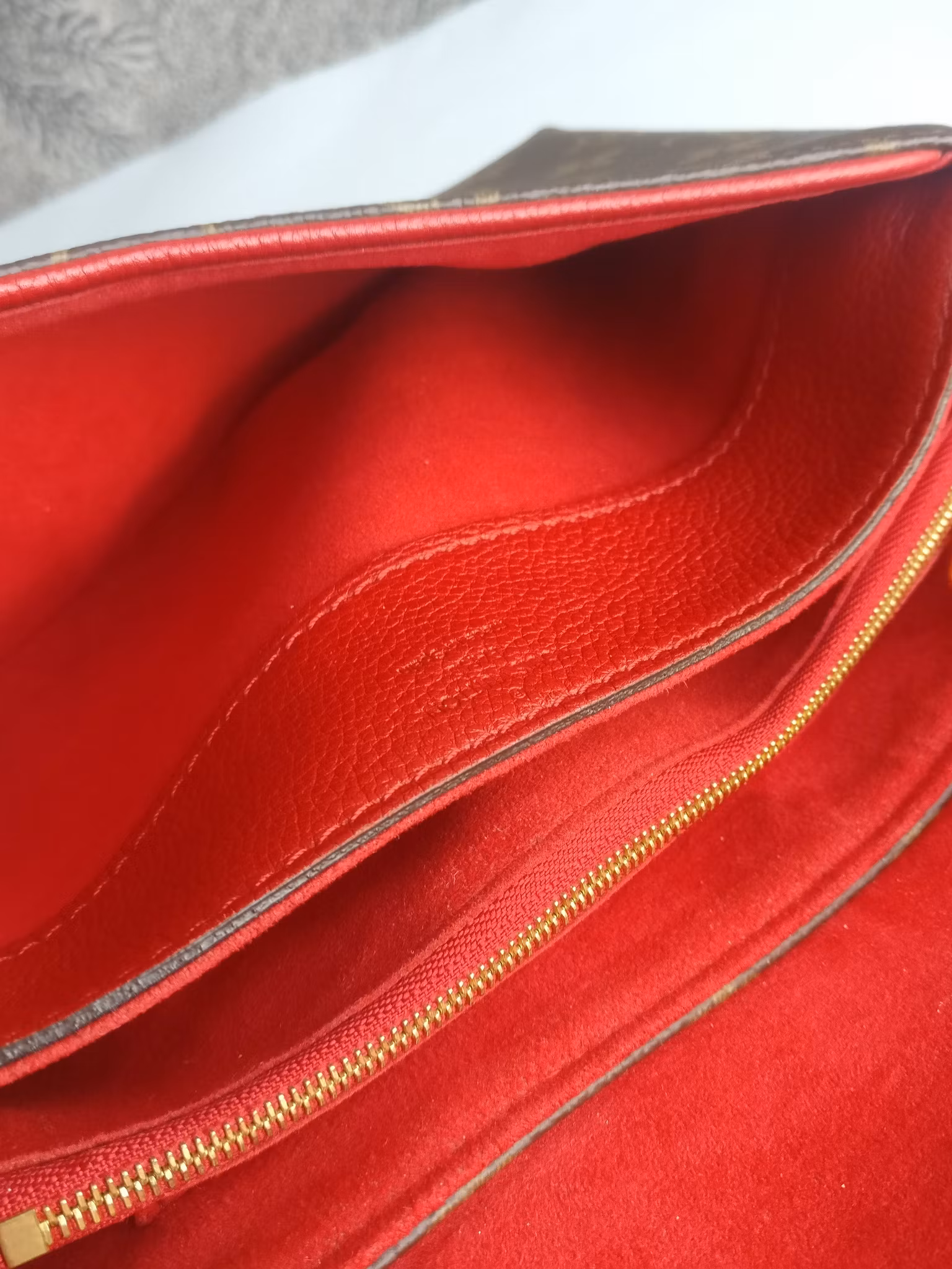 Louis Vuitton Pallas Chain Bag