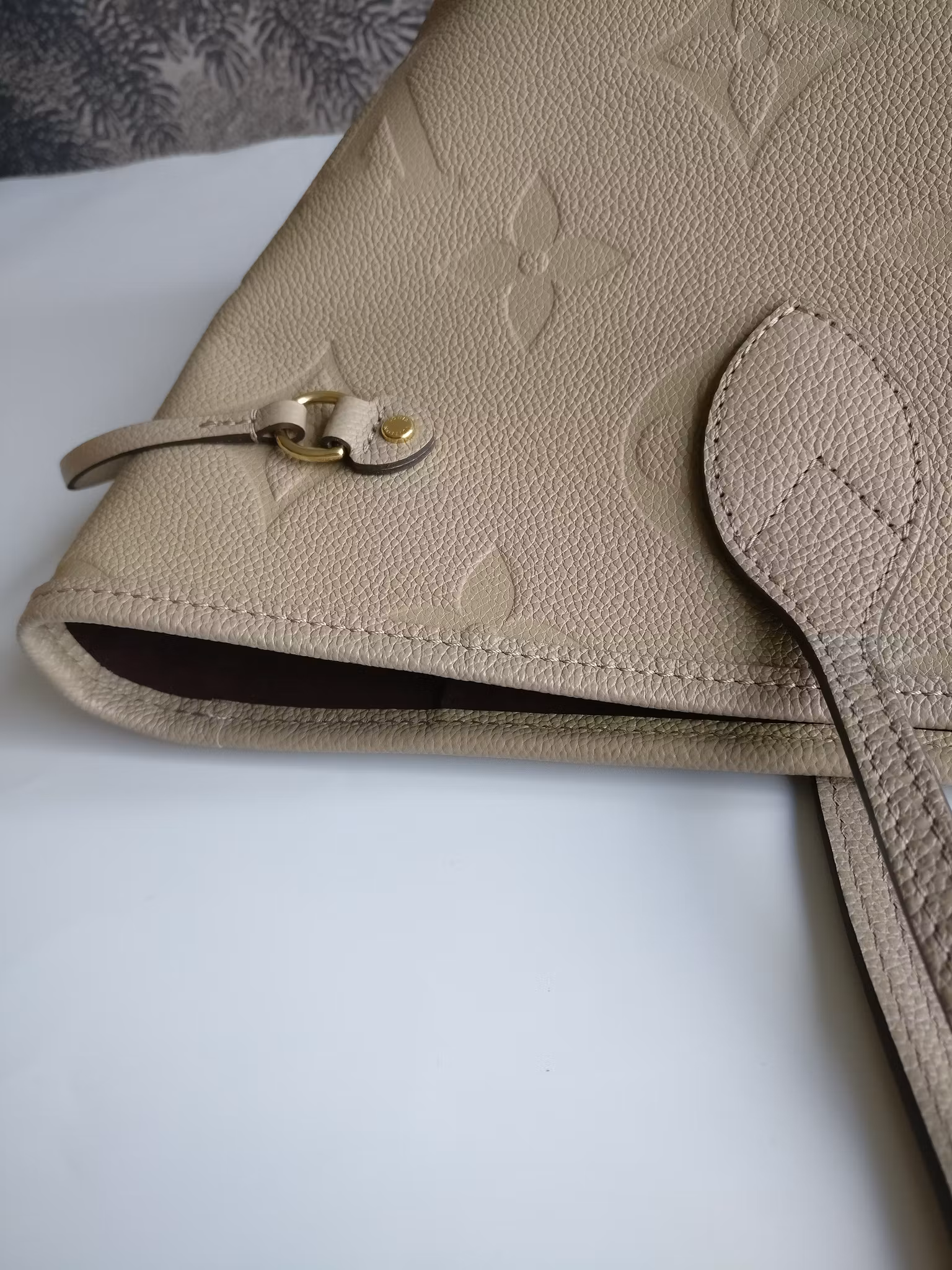 Louis Vuitton Neverfull MM empreinte Dune