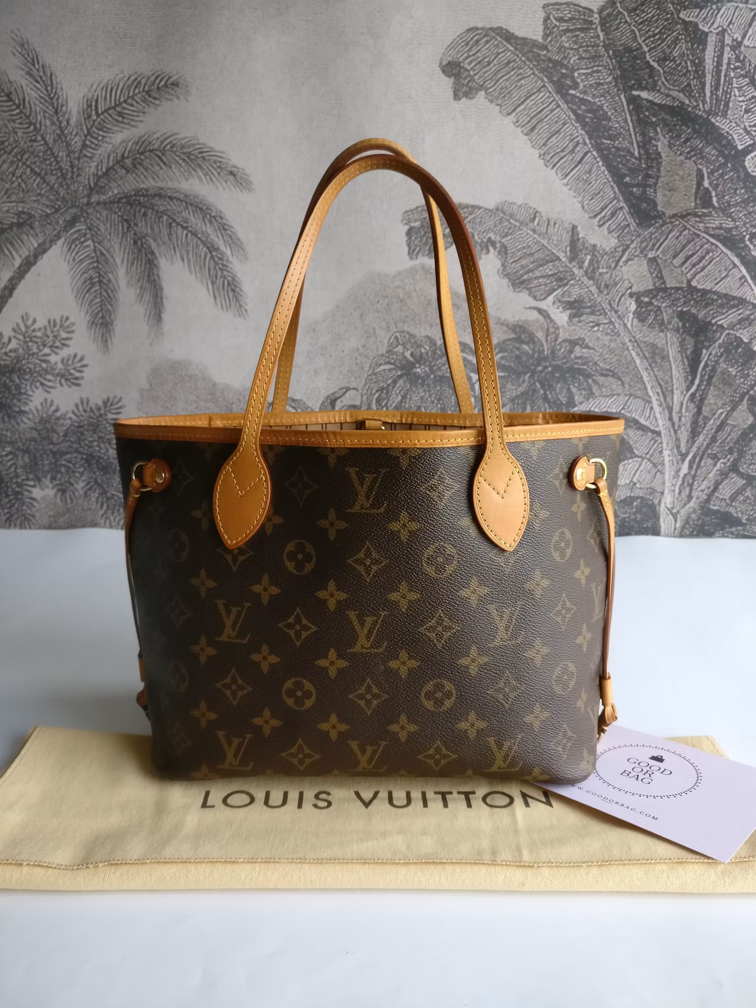 Louis Vuitton Neverfull PM