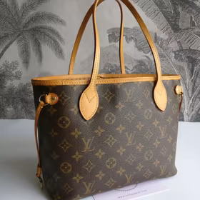 Louis Vuitton Neverfull PM