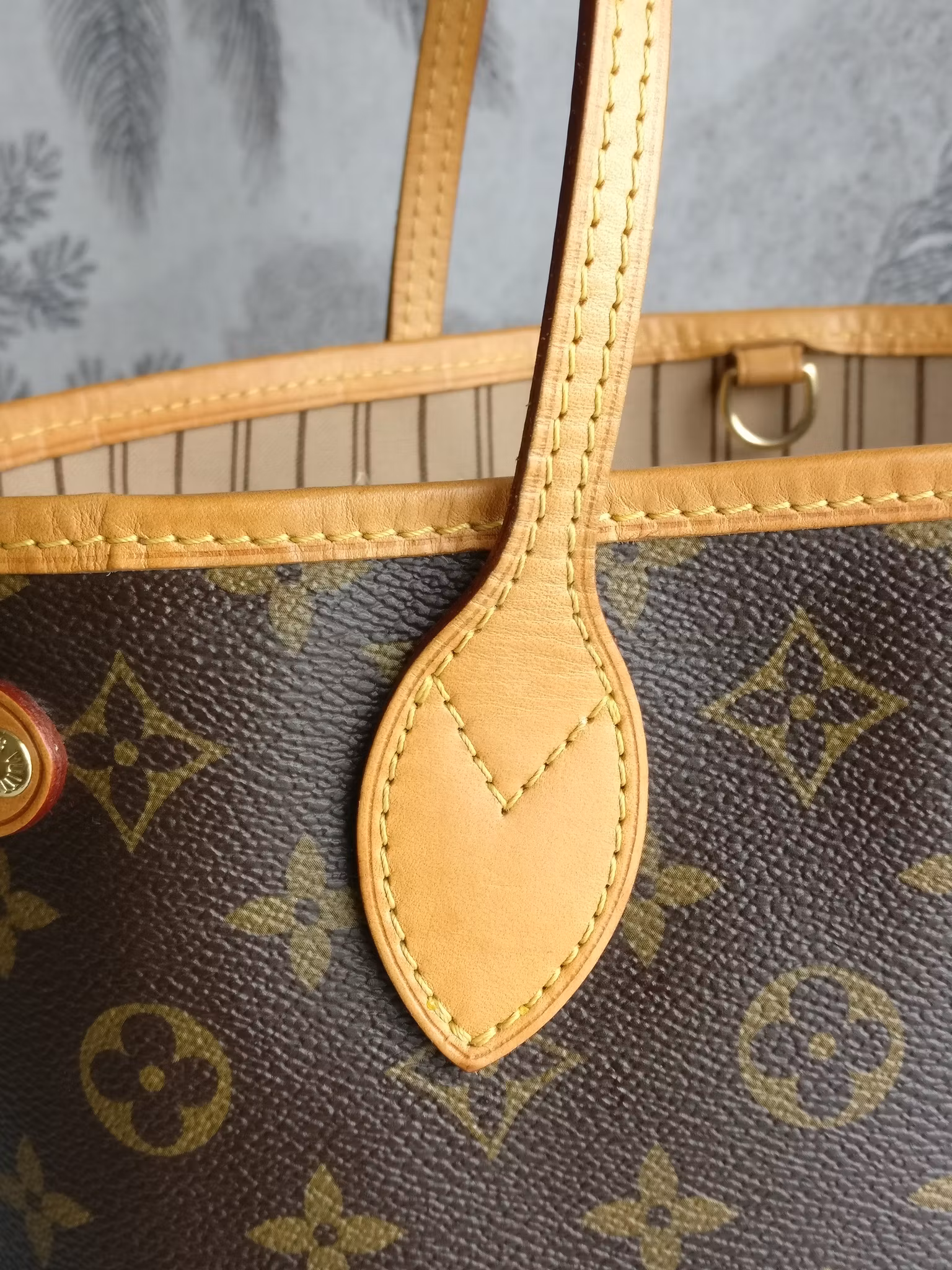 Louis Vuitton Neverfull PM