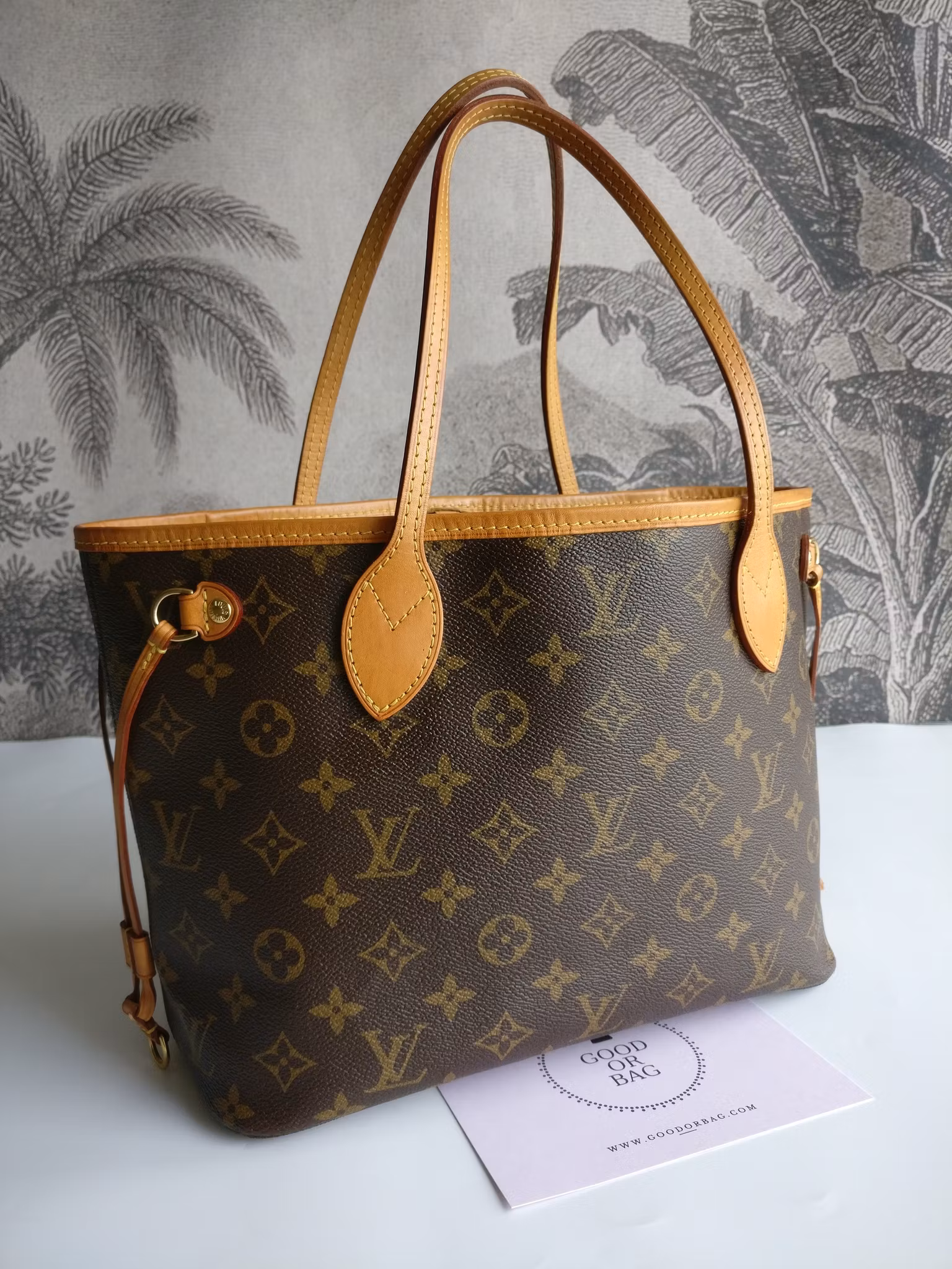 Louis Vuitton Neverfull PM