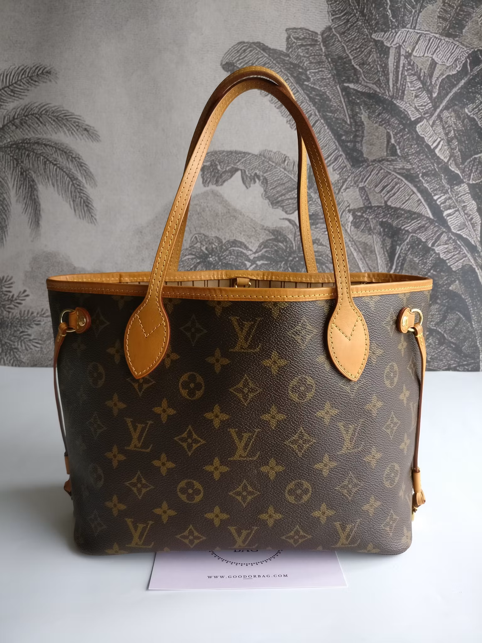 Louis Vuitton Neverfull PM