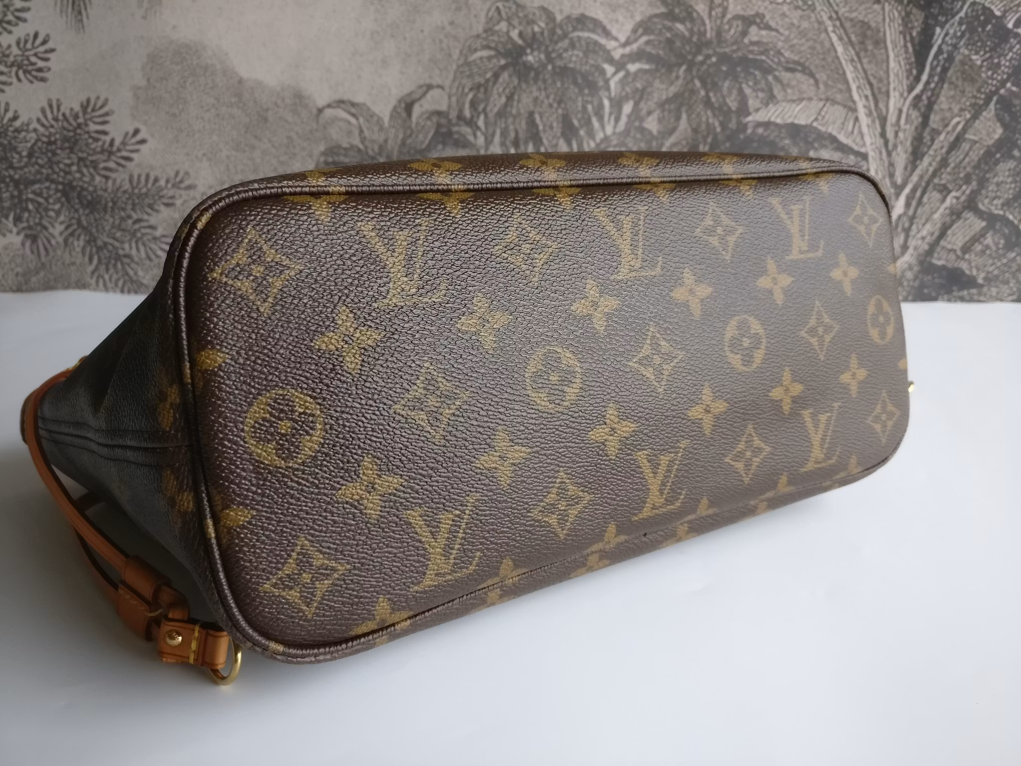Louis Vuitton Neverfull PM