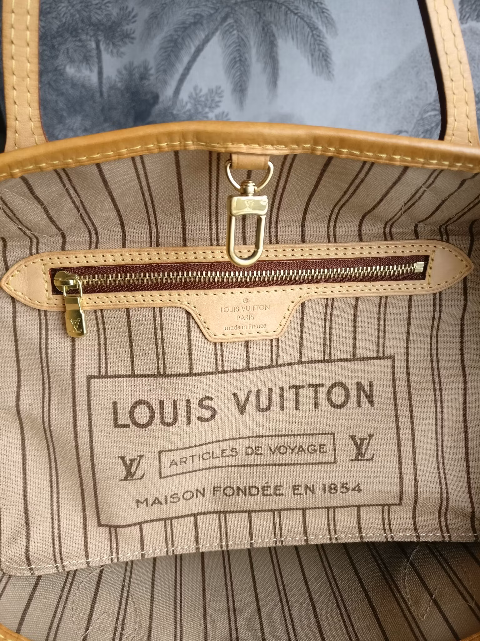 Louis Vuitton Neverfull PM