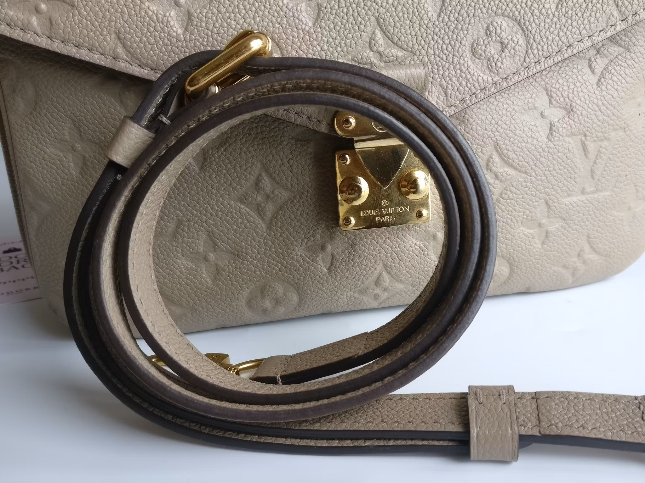 Louis Vuitton Pochette Metis empreinte Dune