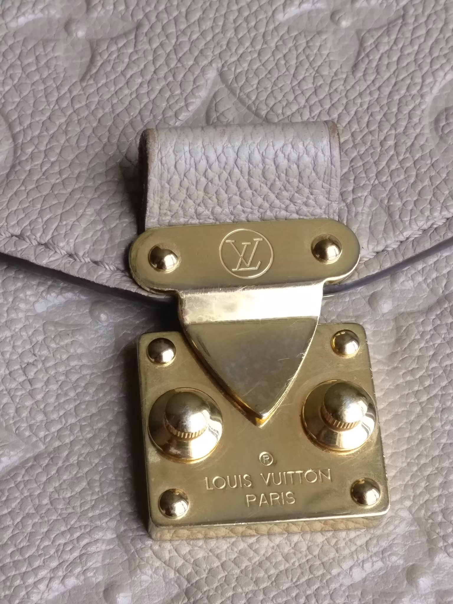 Louis Vuitton Pochette Metis empreinte Dune