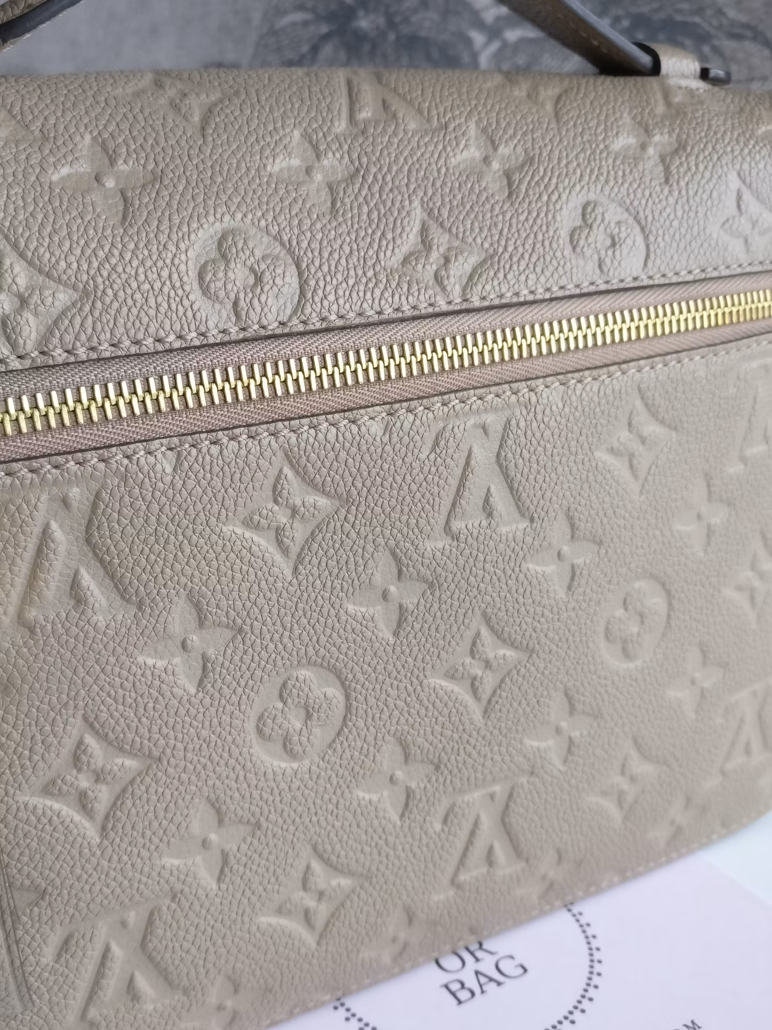 Louis Vuitton Pochette Metis empreinte Dune