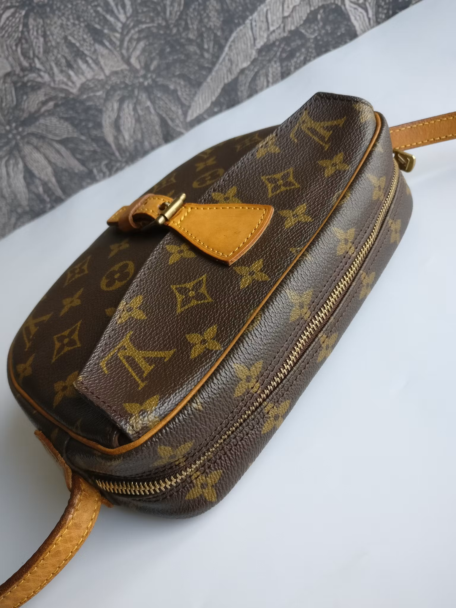 Louis Vuitton Jeune Fille PM