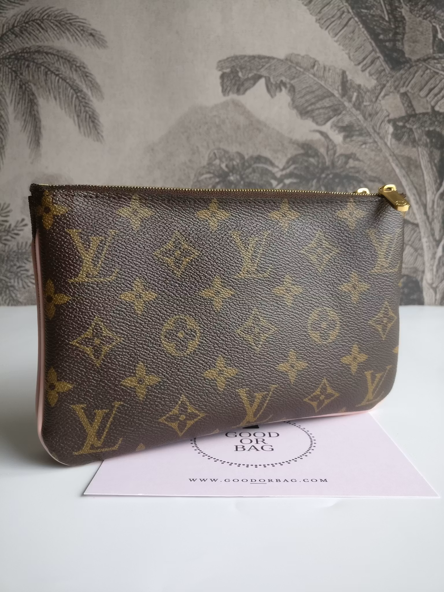 Louis Vuitton  Double Zip Pochette Illustre