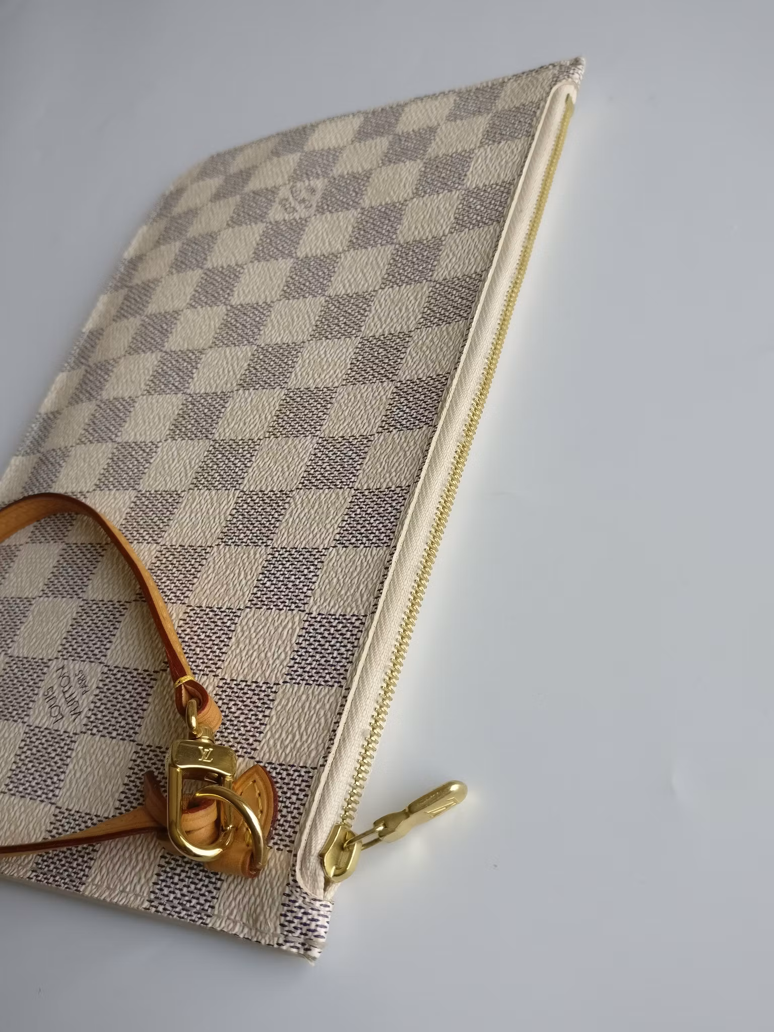 Louis Vuitton Neverfull MM Pochette azur