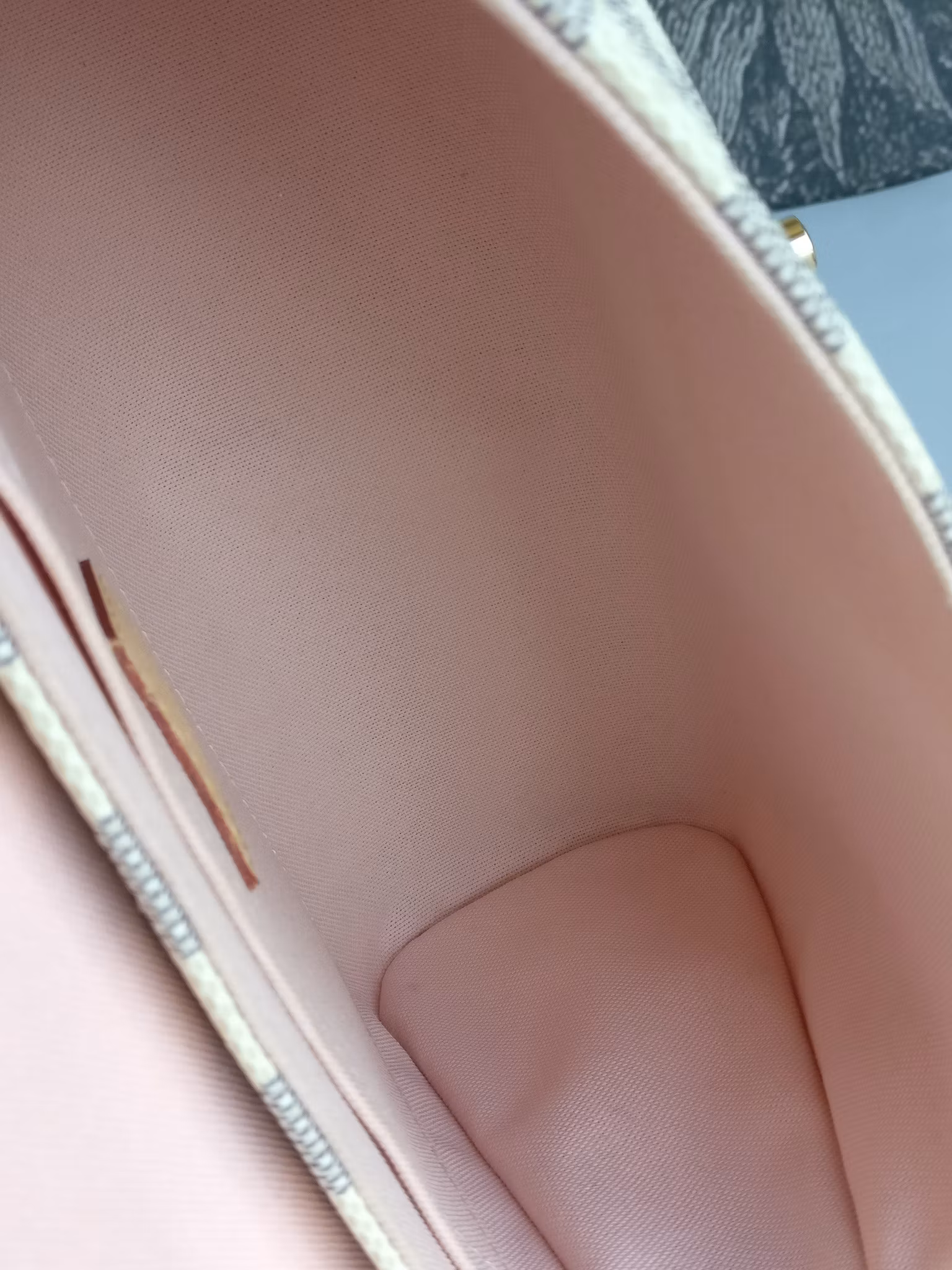 Louis Vuitton Croisette damier azur