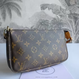 Louis Vuitton Pochette Accessoires