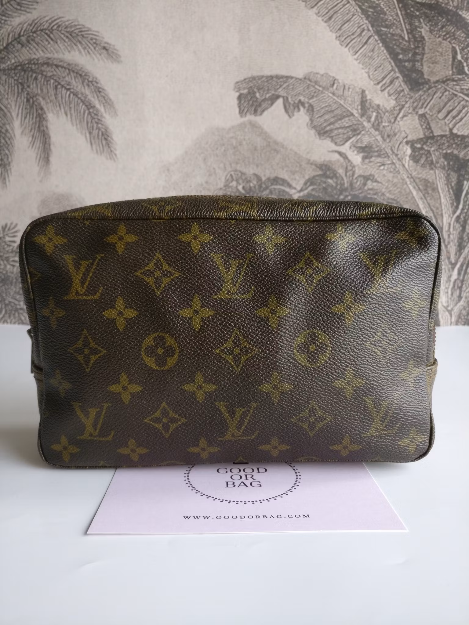 Louis Vuitton Trousse Toilette 23