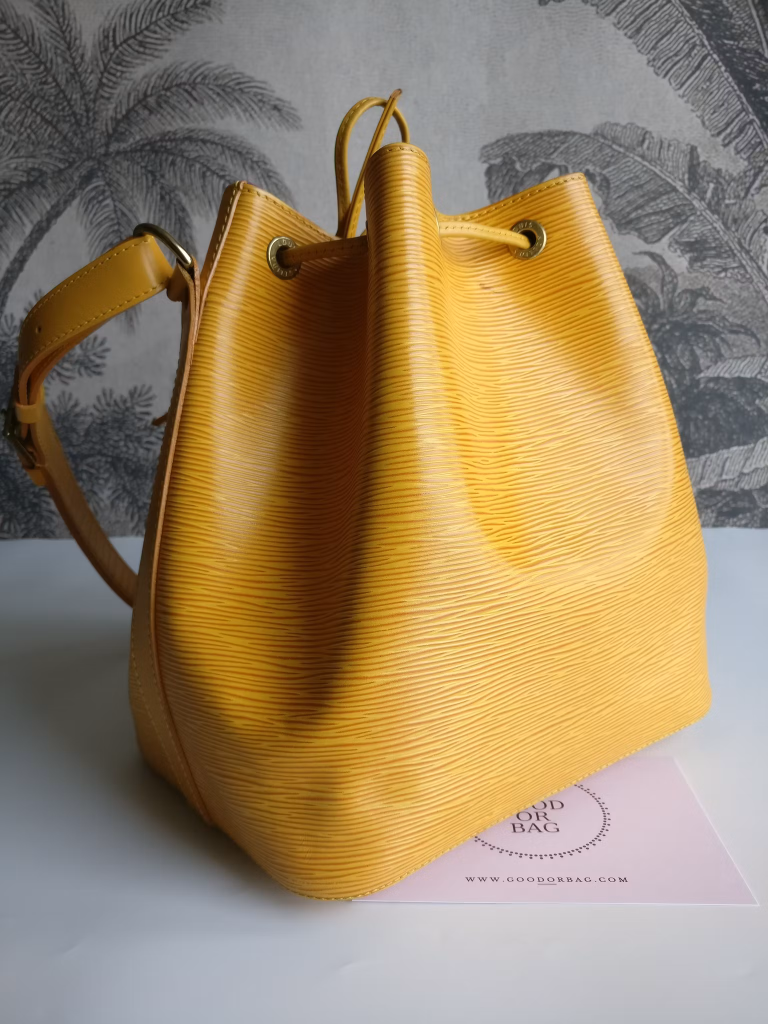 Louis Vuitton Petit Noé yellow epi