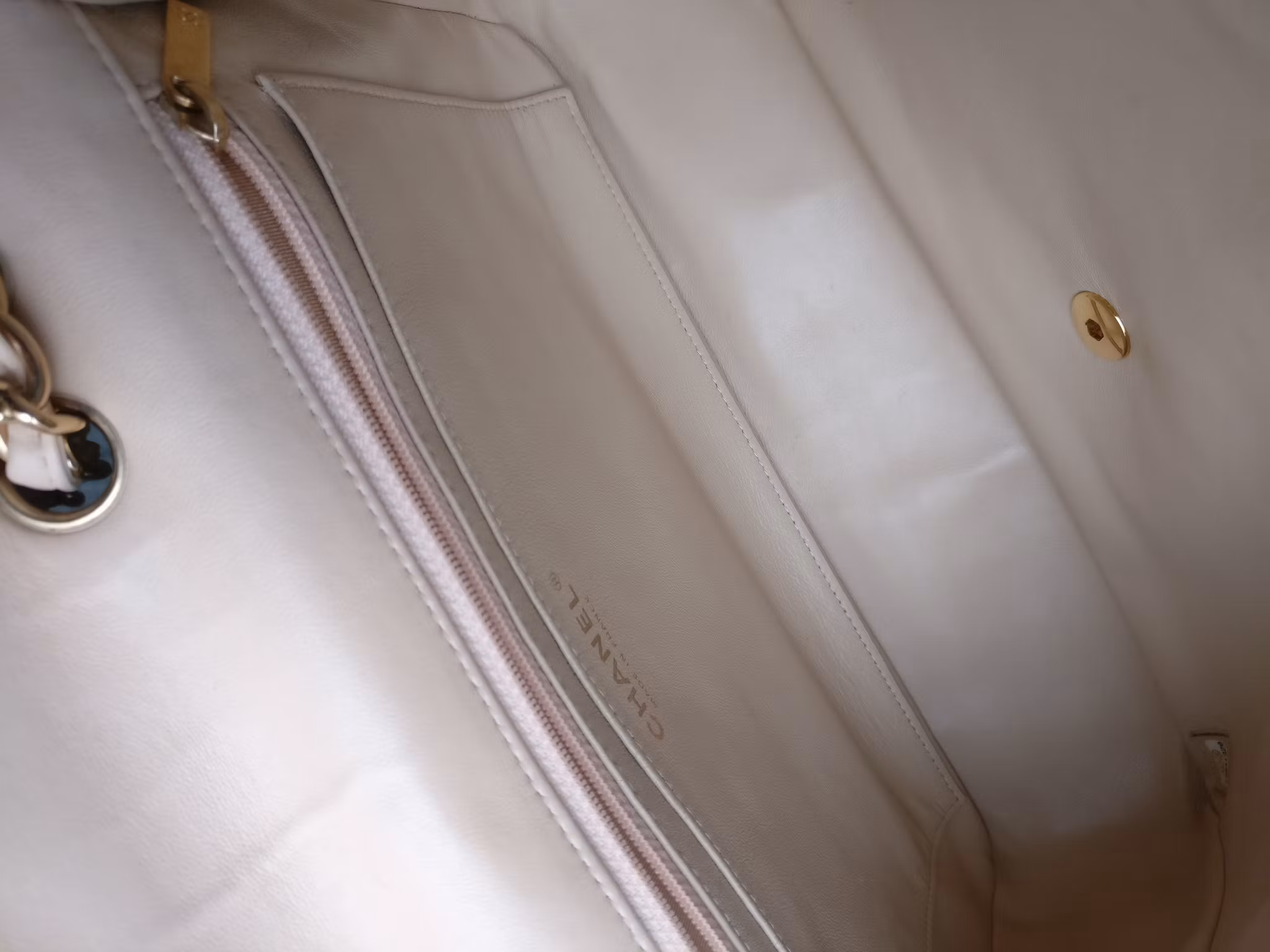 Chanel Jumbo Classic Single Flap Bag
