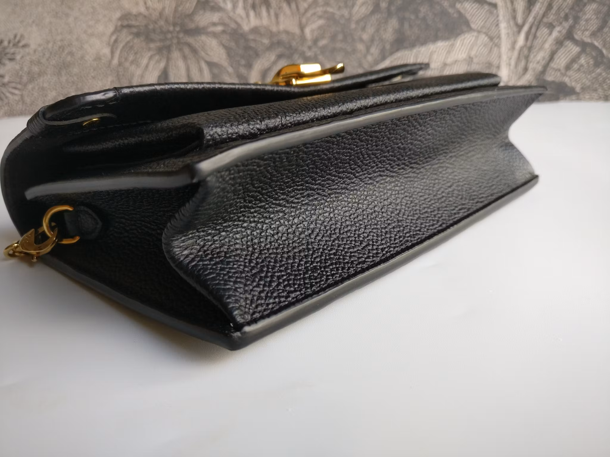 Louis Vuitton Vavin Chain Wallet empreinte
