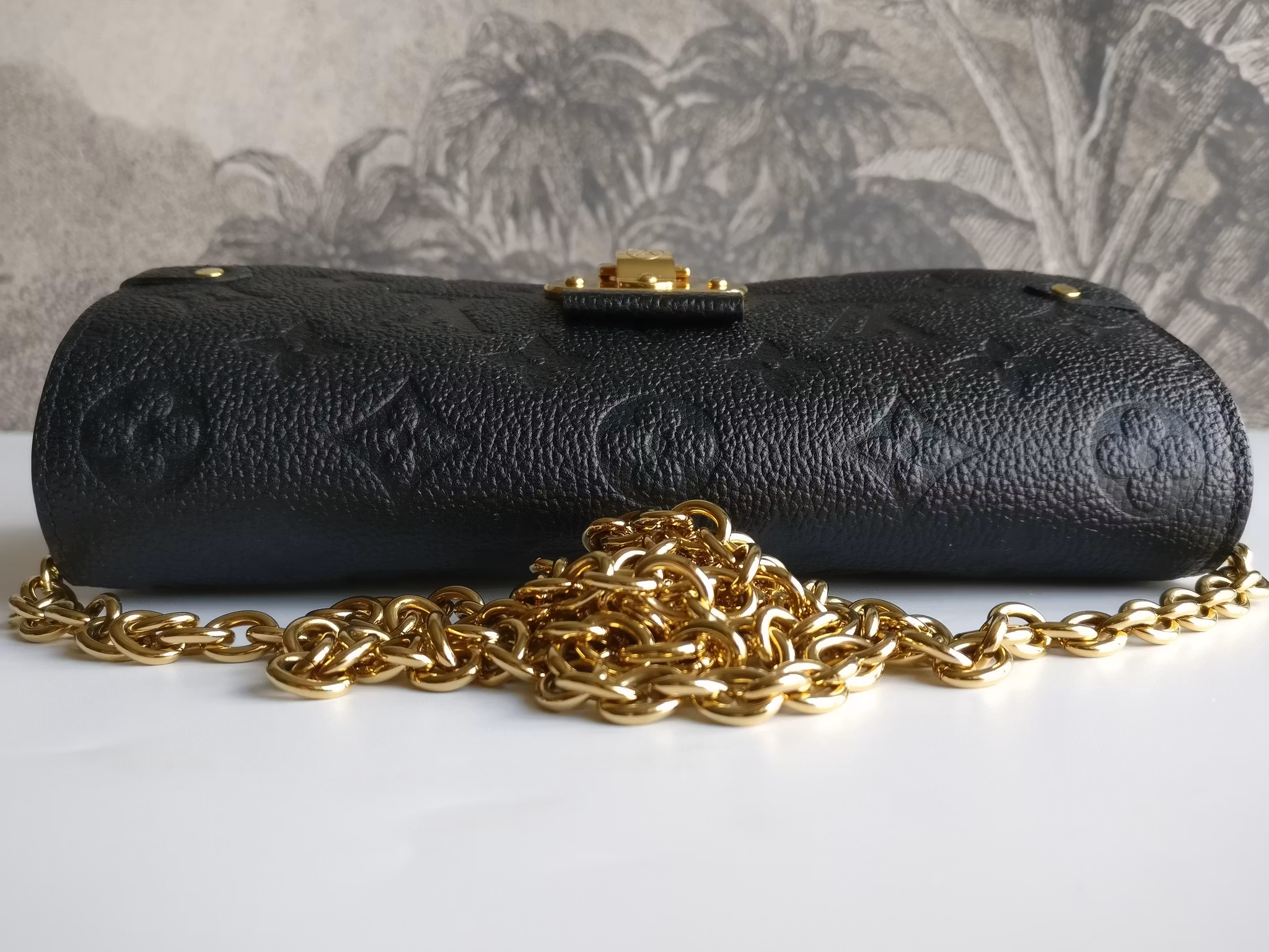 Louis Vuitton Vavin Chain Wallet empreinte