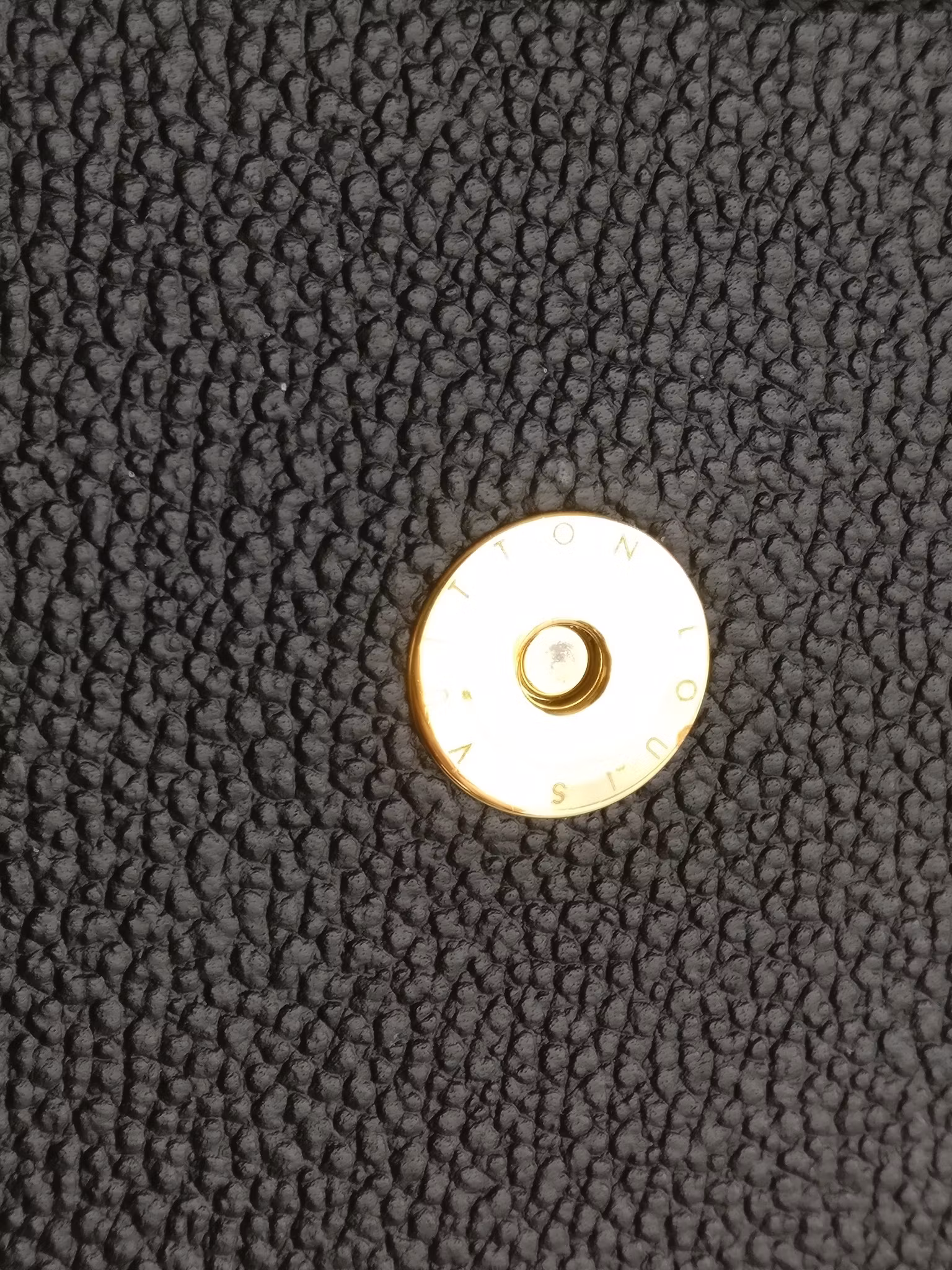 Louis Vuitton Vavin Chain Wallet empreinte