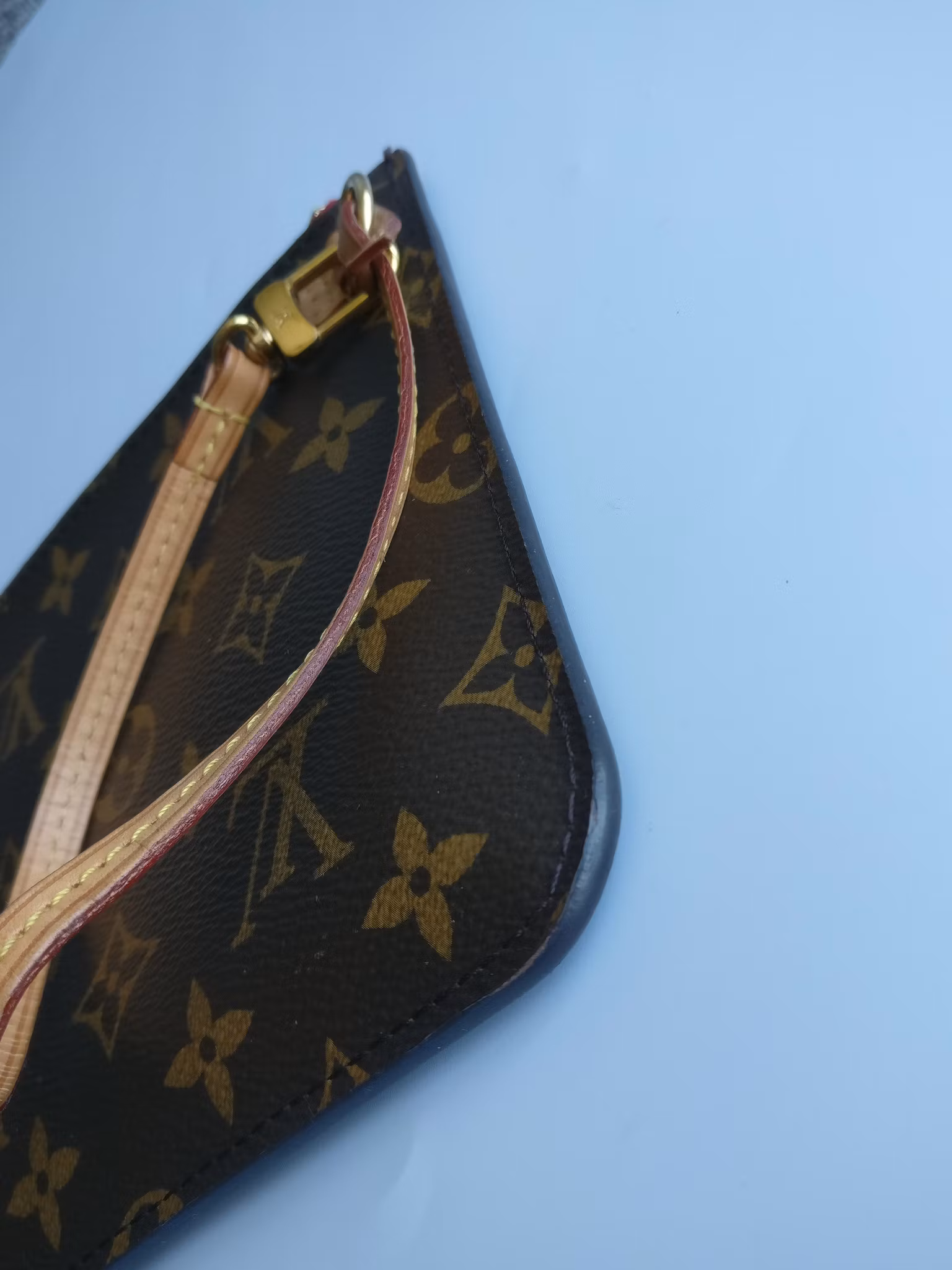 Louis Vuitton Neverfull MM pochette