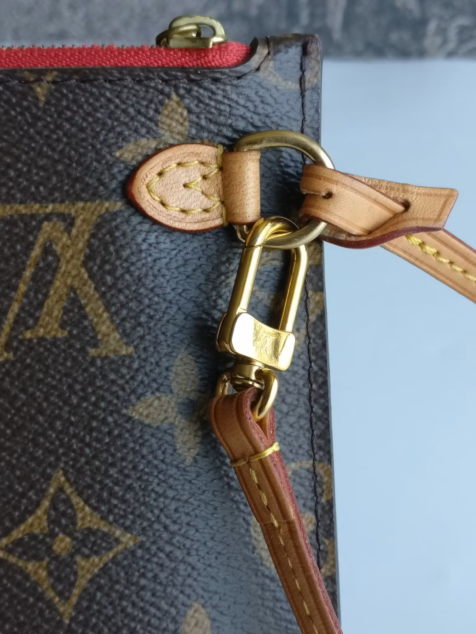 Louis Vuitton Neverfull MM pochette
