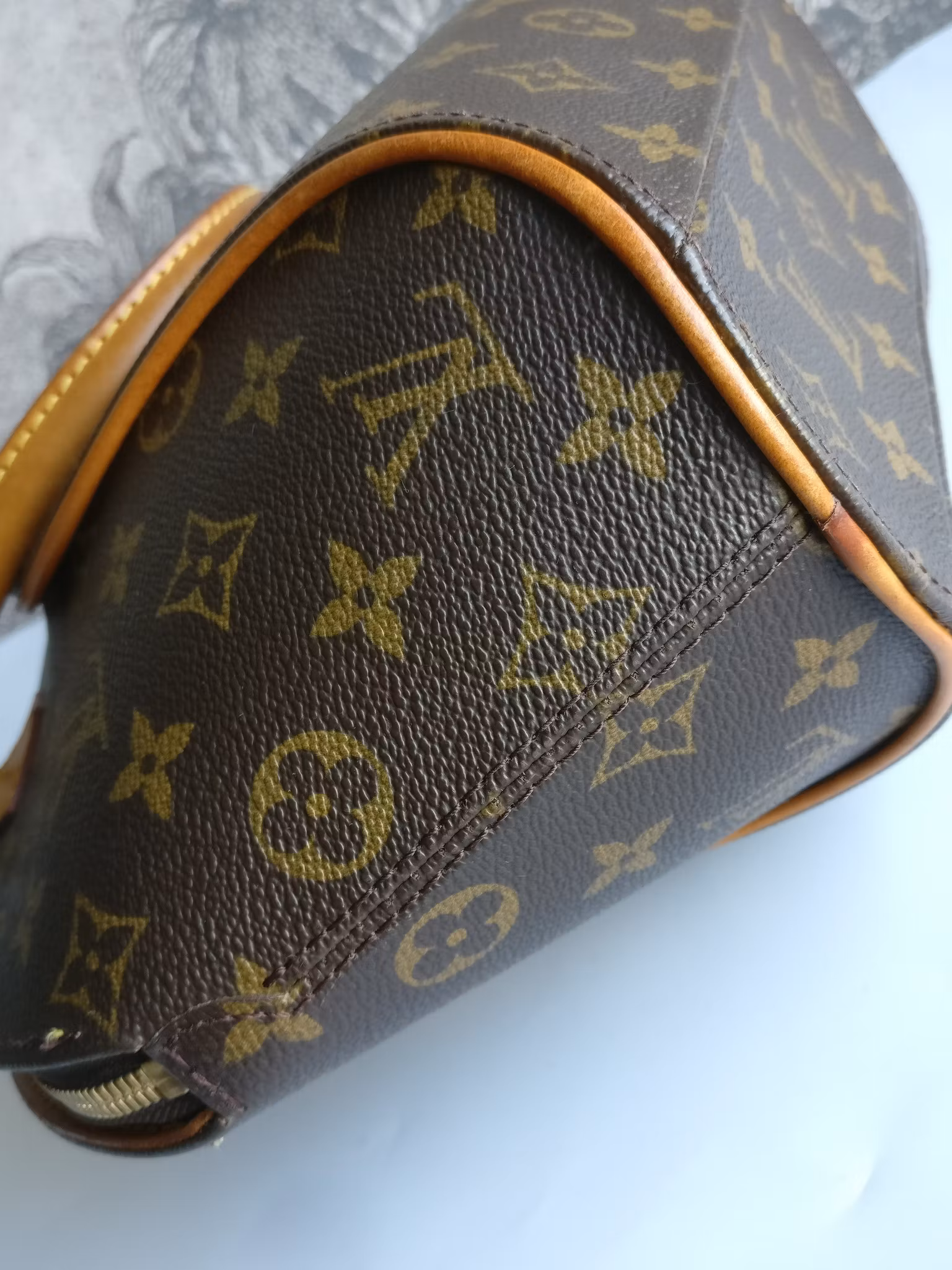 Louis Vuitton Ellipse PM