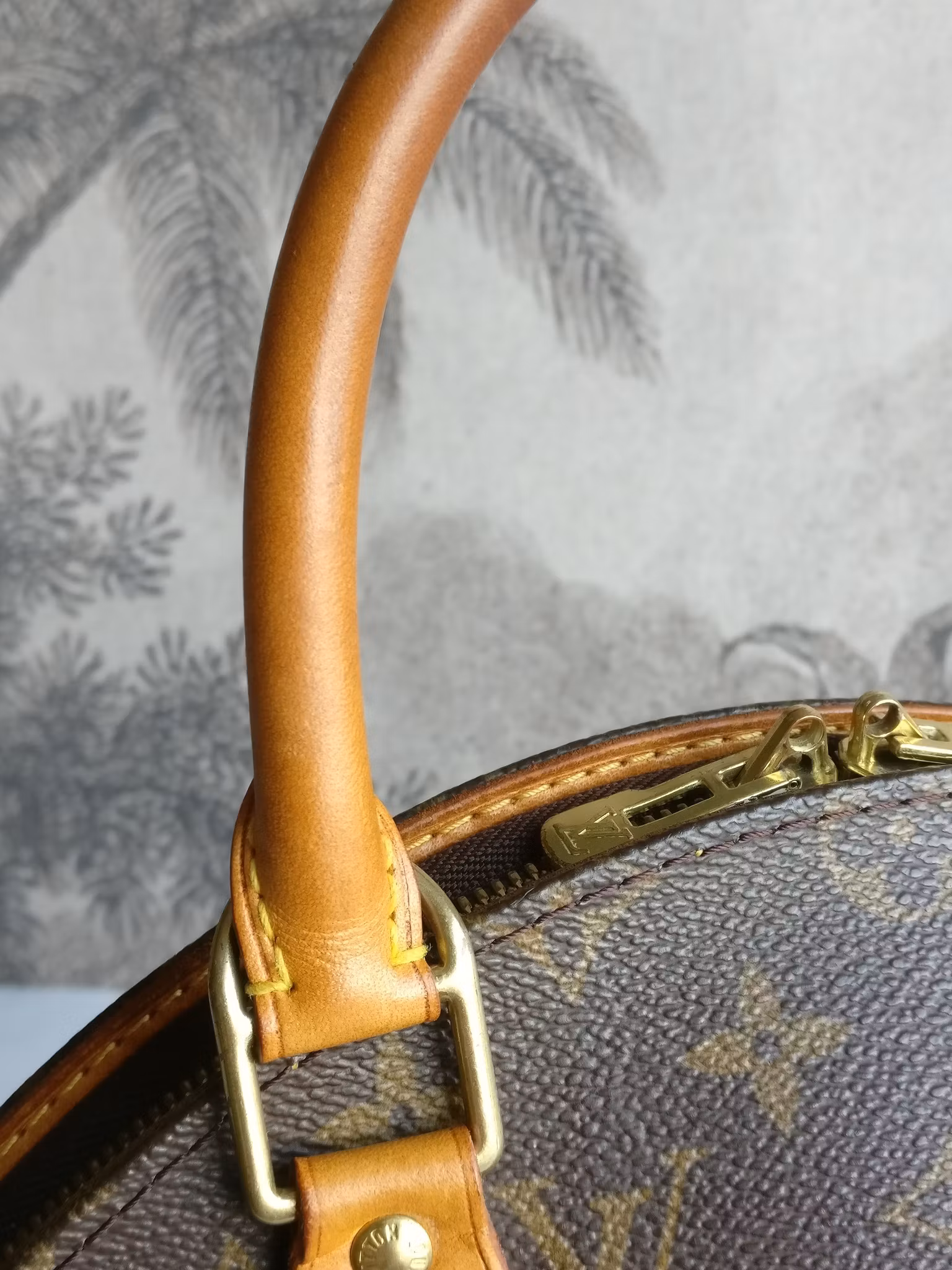 Louis Vuitton Ellipse PM