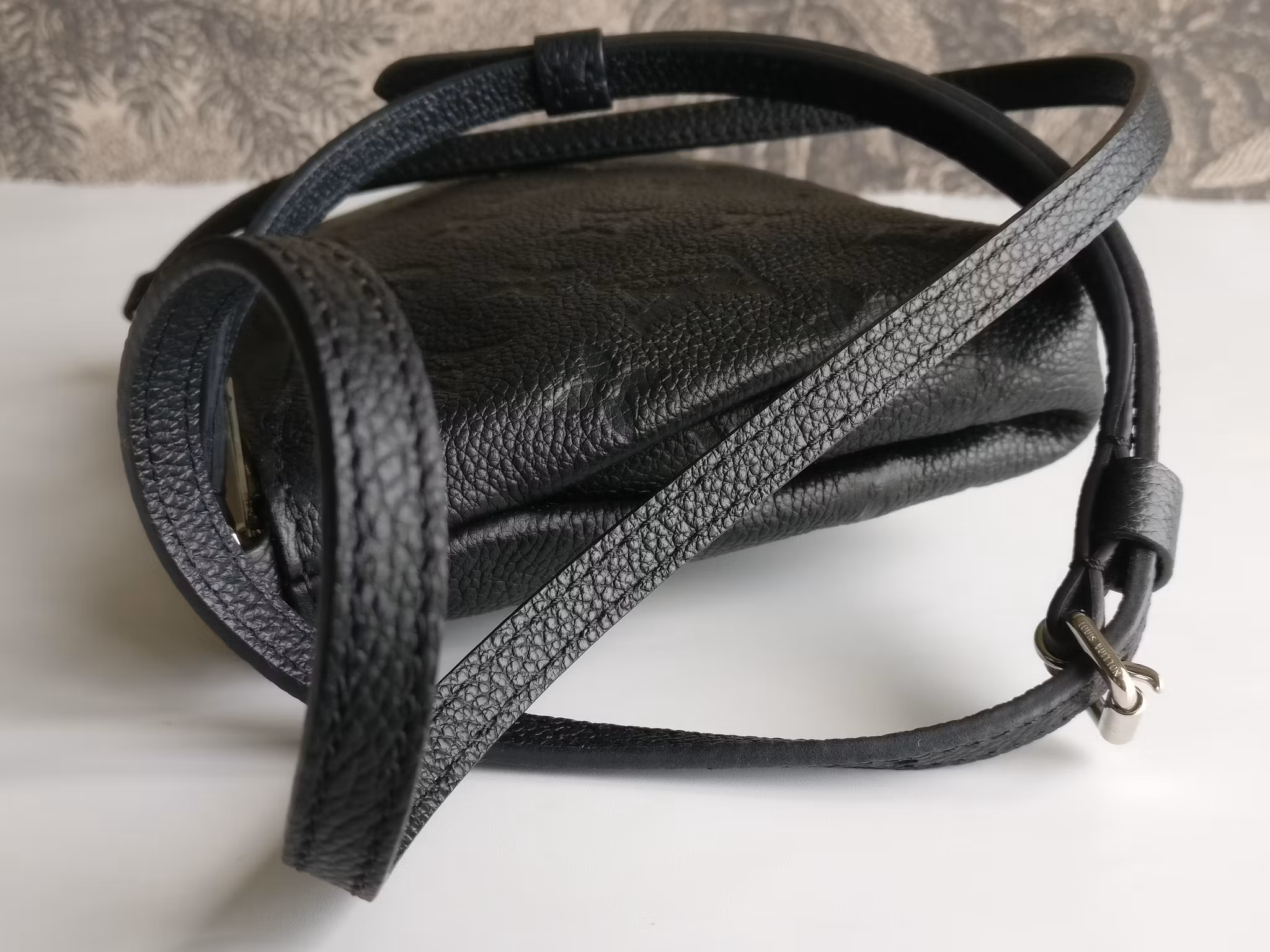 Louis Vuitton Pochette Pallas Uniformes crossbody