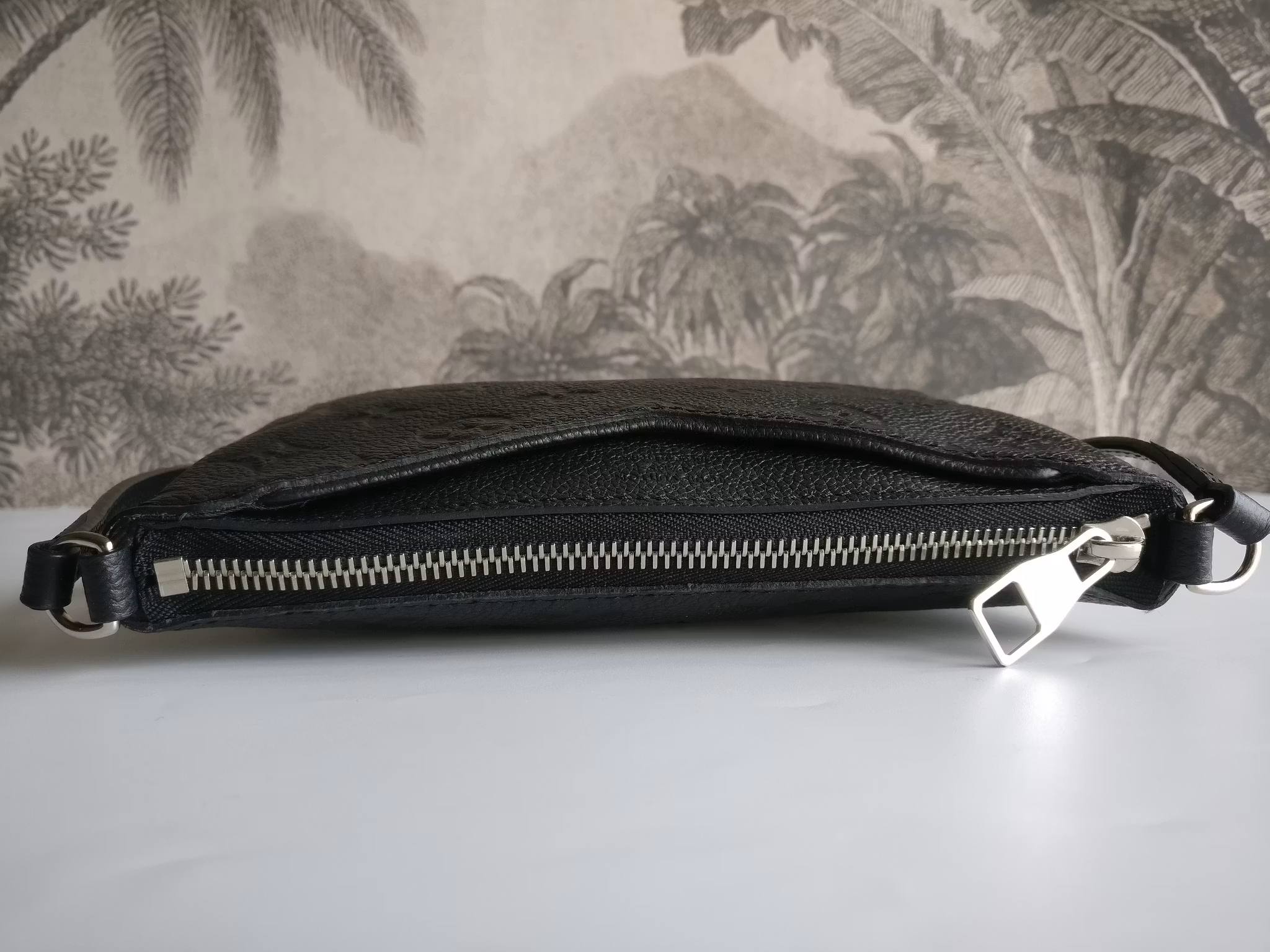 Louis Vuitton Pochette Pallas Uniformes crossbody