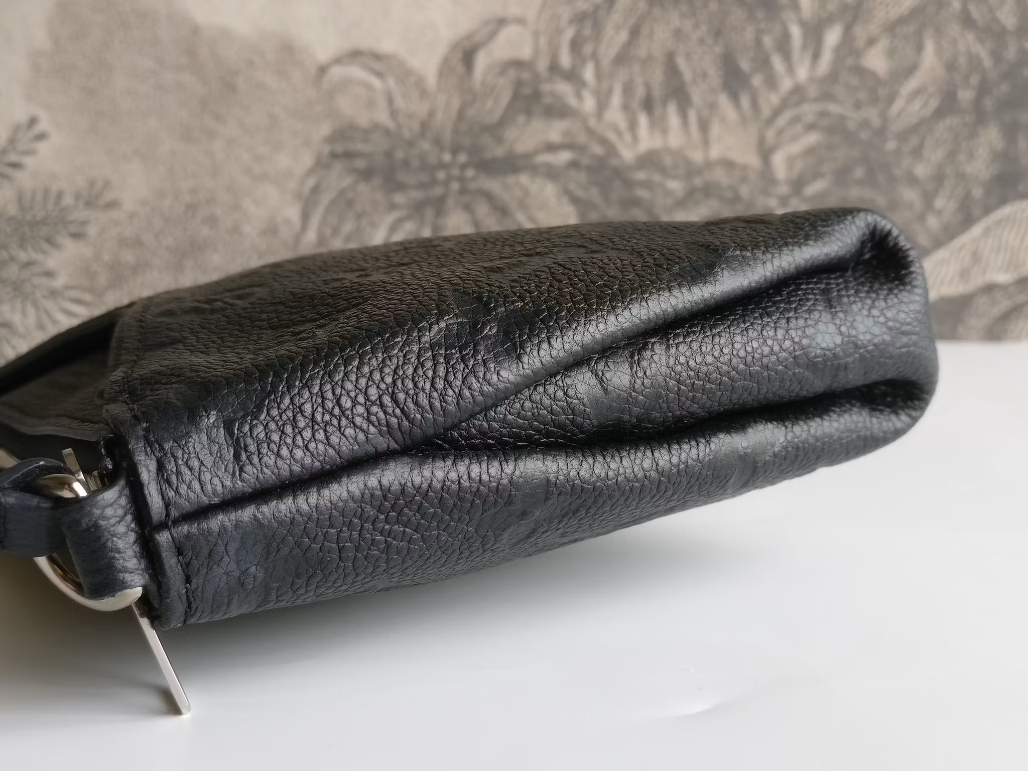 Louis Vuitton Pochette Pallas Uniformes crossbody