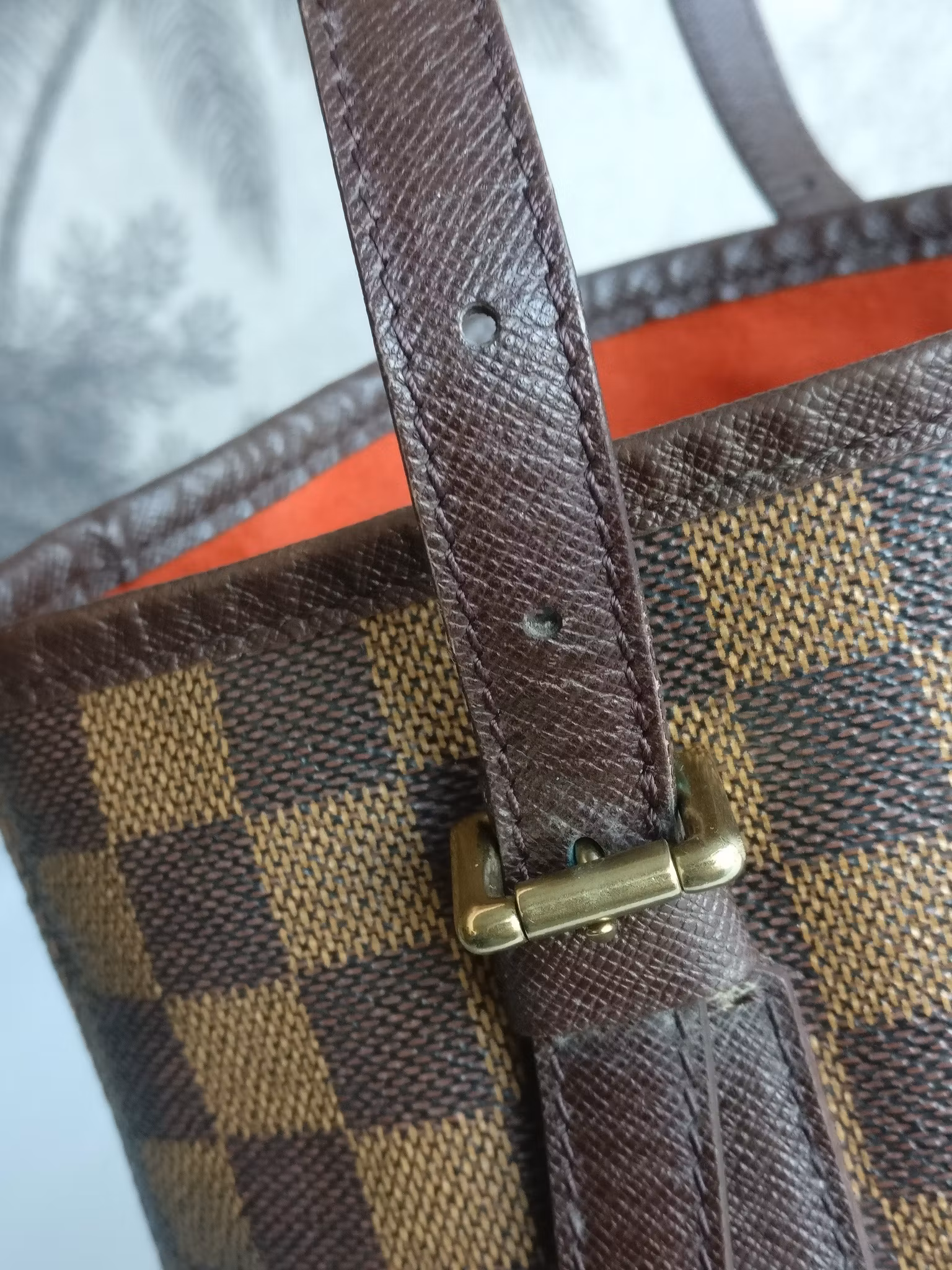 Louis Vuitton Bucket PM Marais