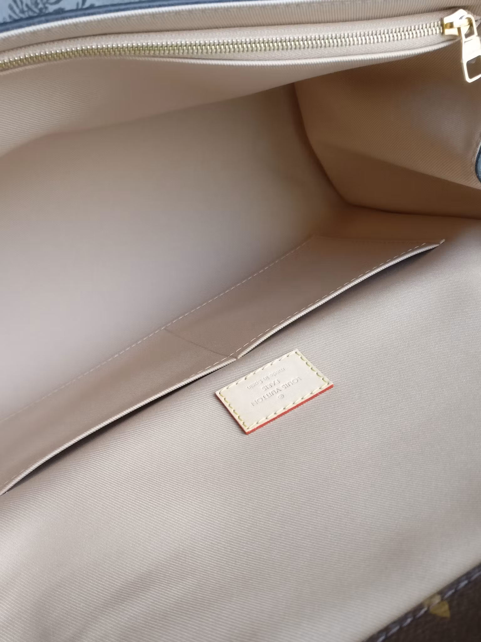 Louis Vuitton Cluny MM