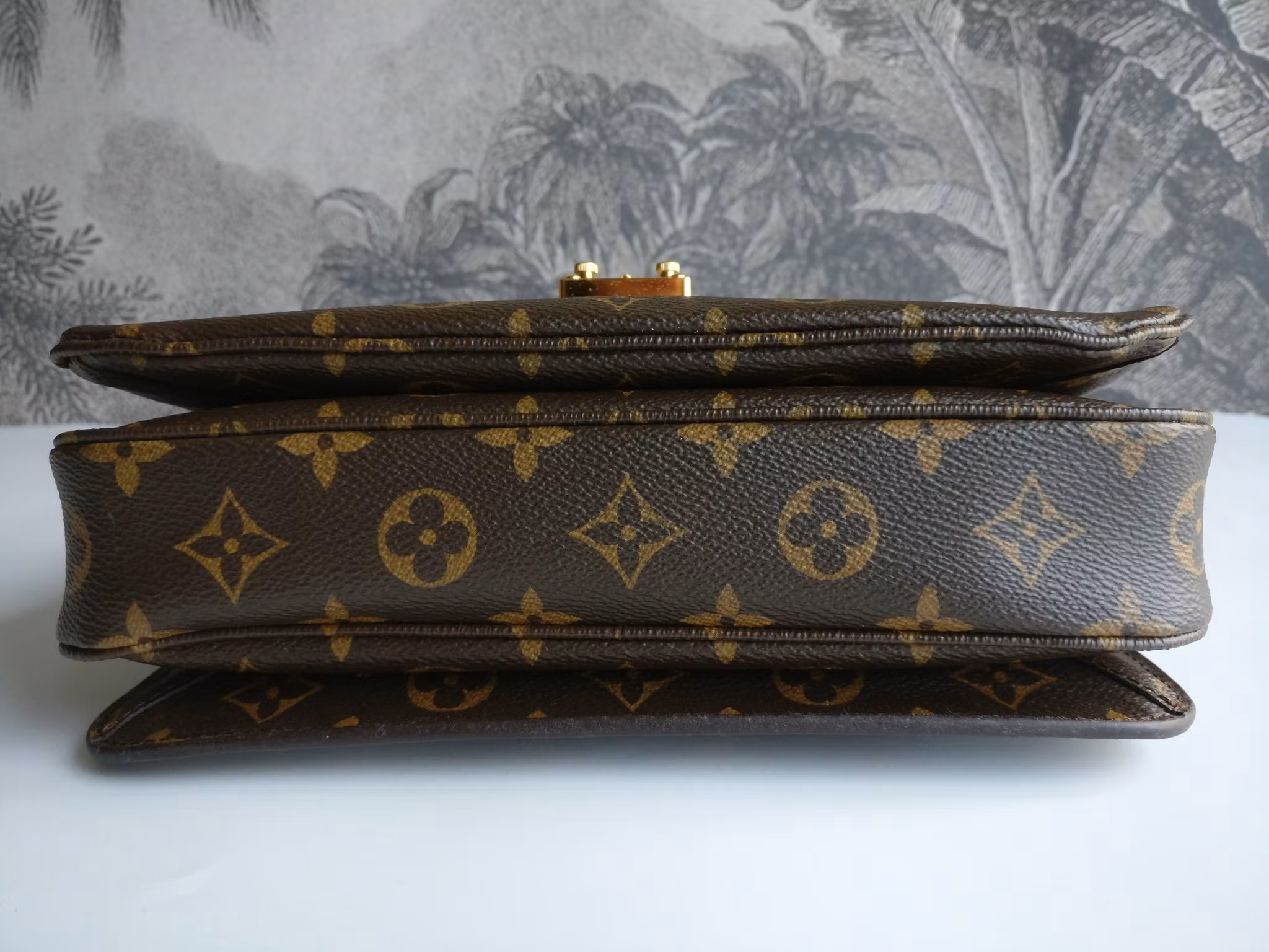 Louis Vuitton Pochette Metis
