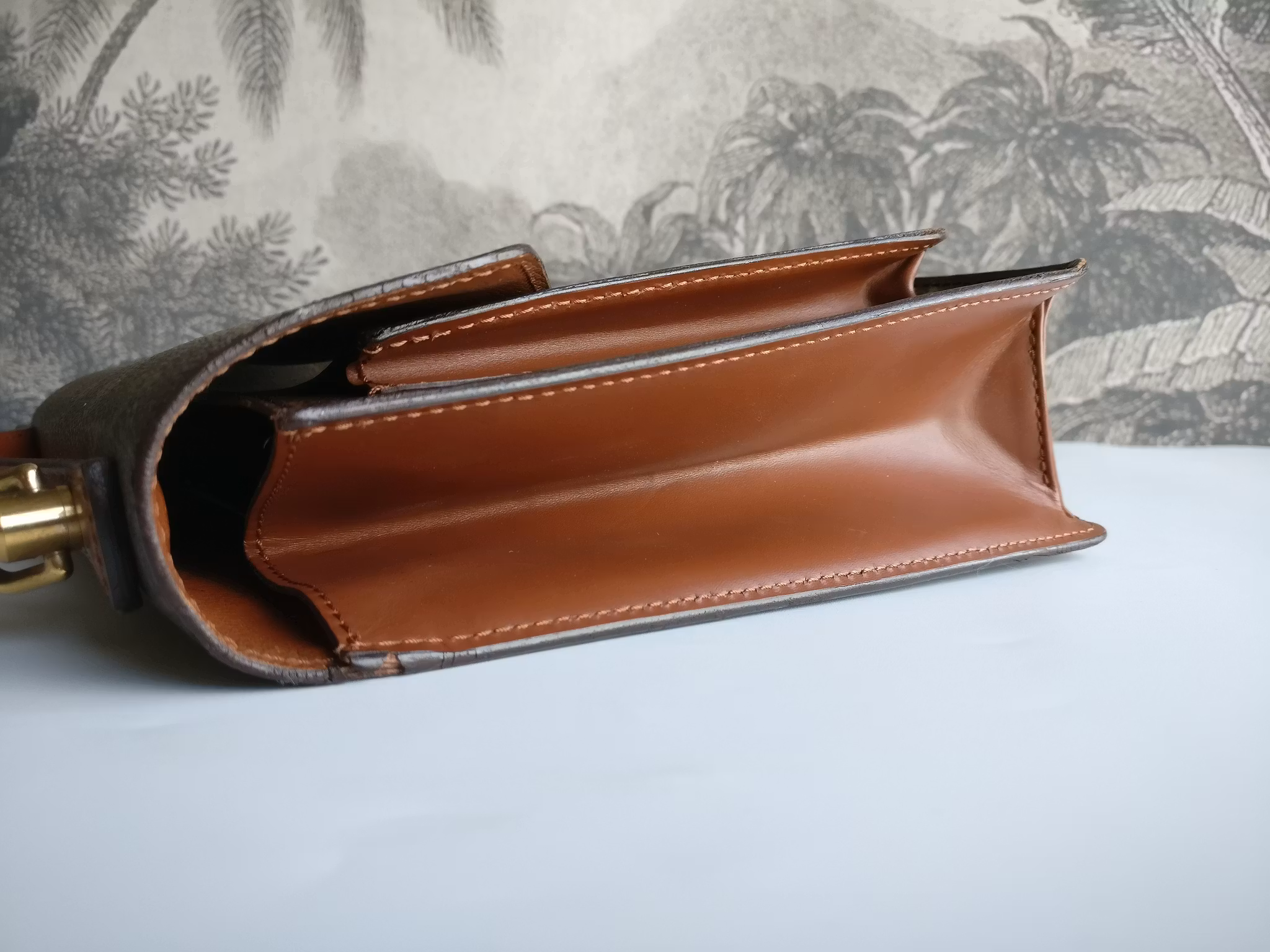 Louis Vuitton Monceau 26
