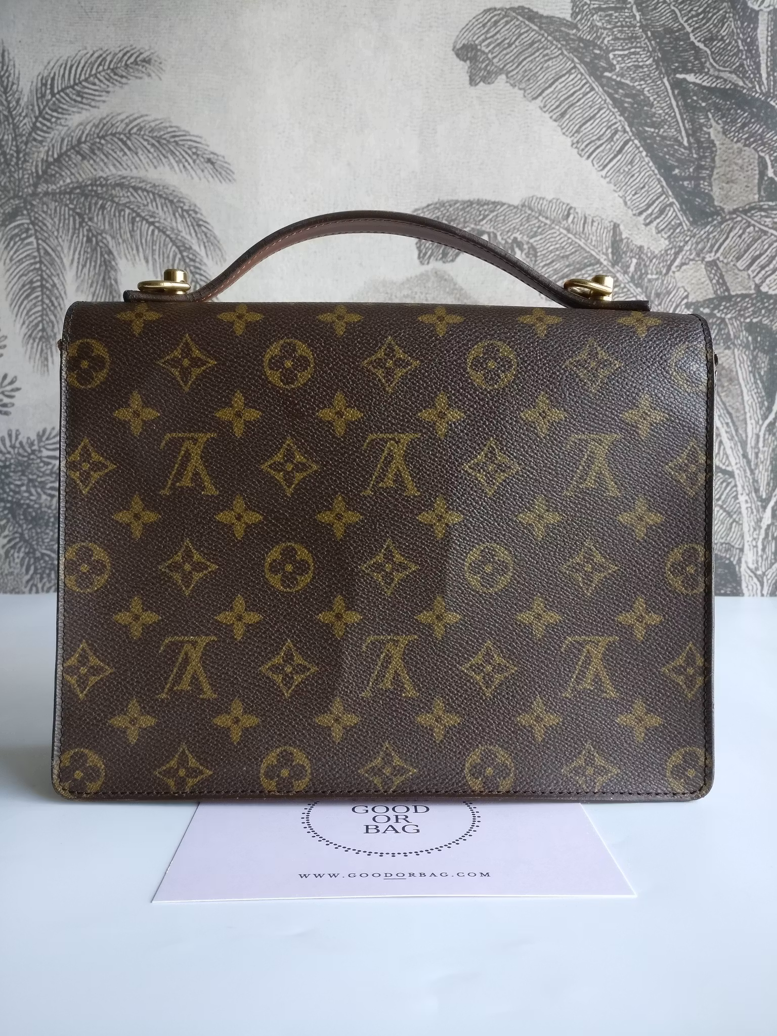 Louis Vuitton Monceau 26