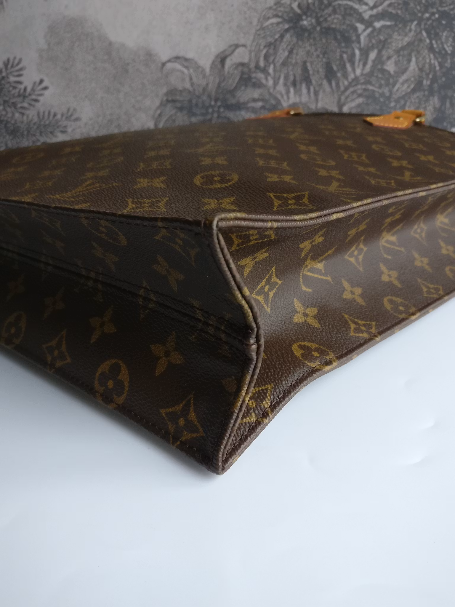 Louis Vuitton Sac Plat