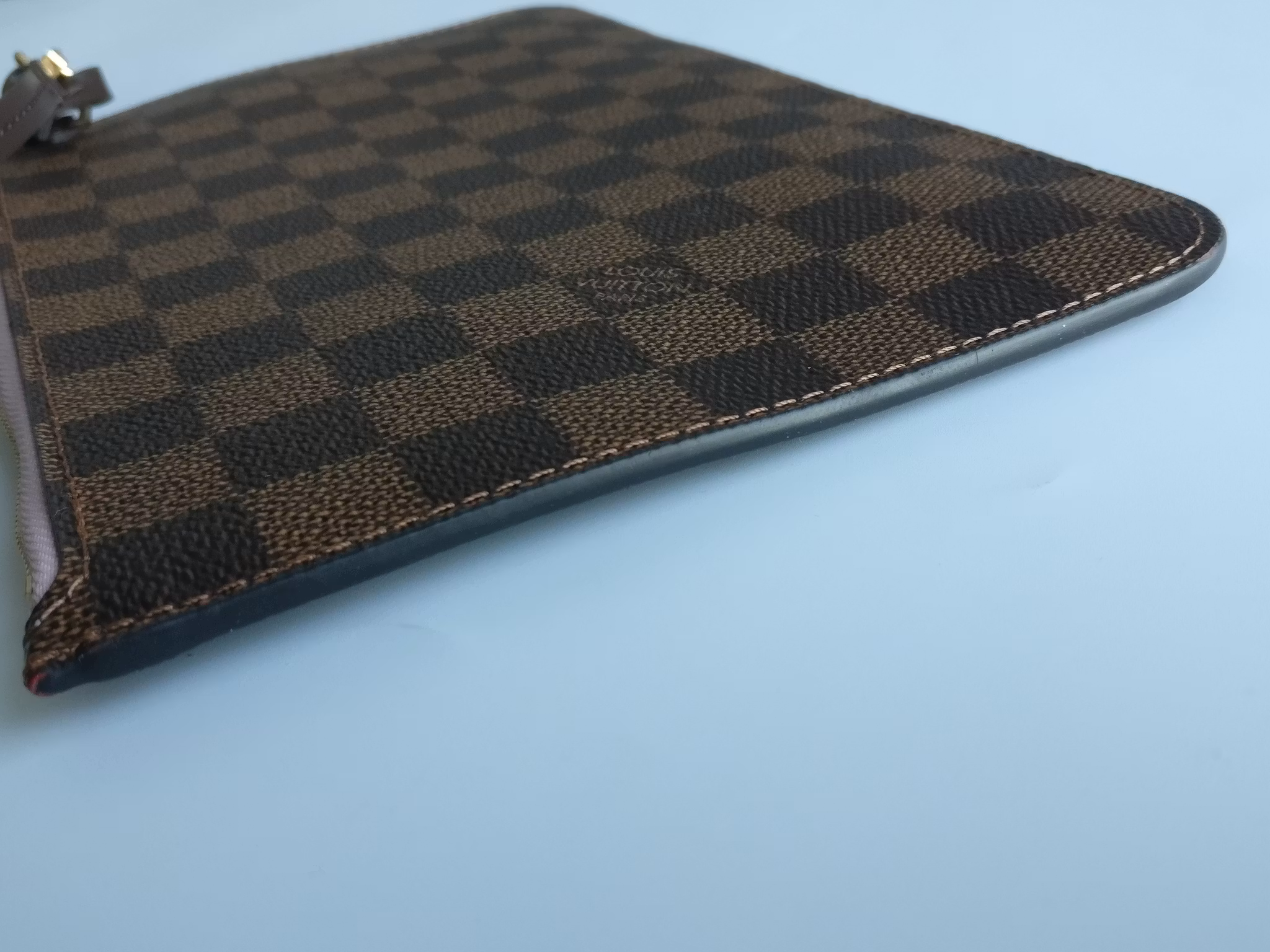 Louis Vuitton Neverfull MM Pochette