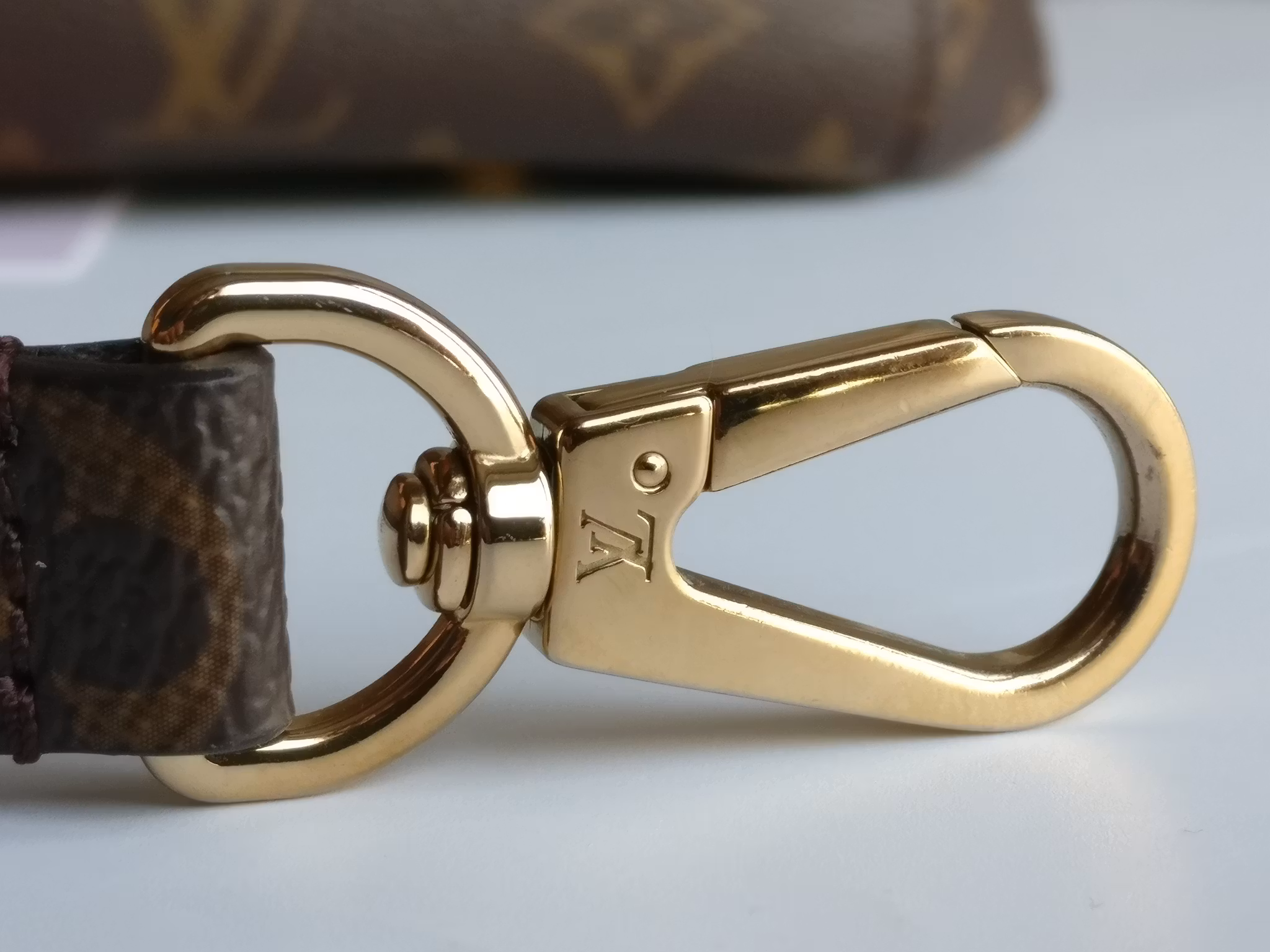 Louis Vuitton Montaigne MM